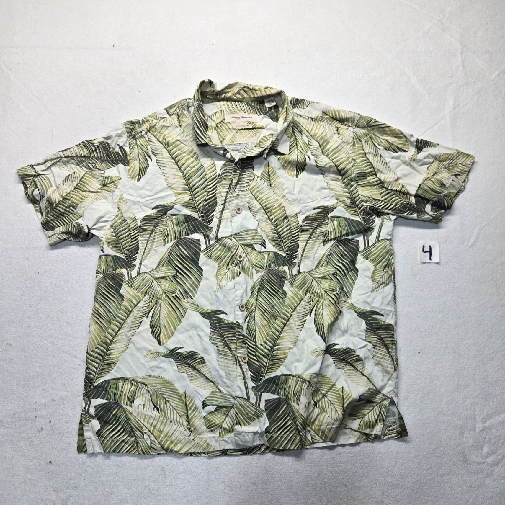 Tommy Bahama VINTAGE Tommy Bahama Shirt Men’s XL Short Sleeve Hawaiian Button-Up Woven Silk Beige Floral Summer Size US XL / EU 56 / 4 - 2 Thumbnail