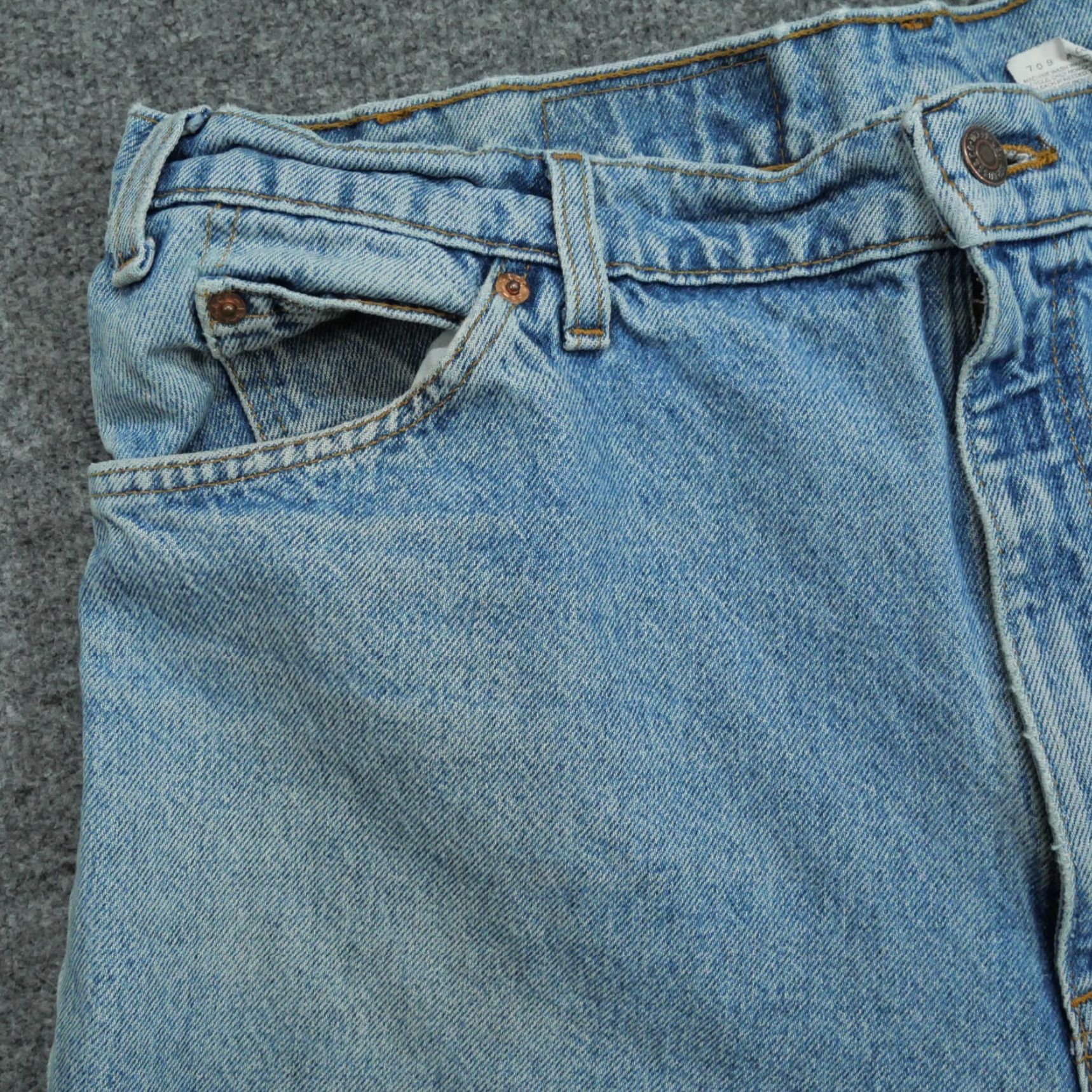 Levi's VINTAGE Levi's 550 Jeans Mens 40x30 Blue Grunge Distressed 90s Denim Straight Pants Adult 38x30 Size US 38 / EU 54 - 3 Thumbnail