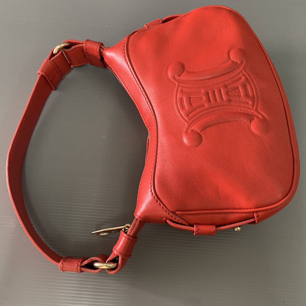 Celine Celine Hobo Pochette Red Leather Dinner Pre-Owned Bag Size ONE SIZE - 3 Thumbnail