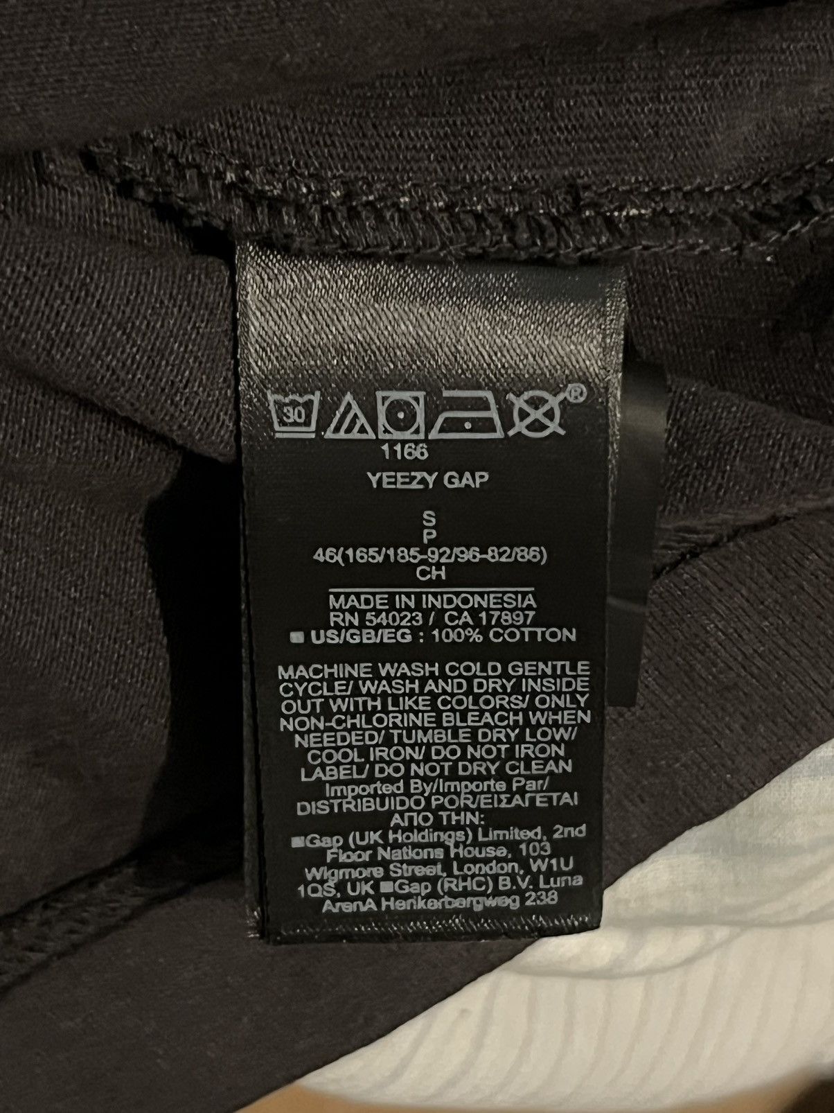 Balenciaga × Gap × Yeezy ygebb no seam tee Size US S / EU 44-46 / 1 - 4 Thumbnail