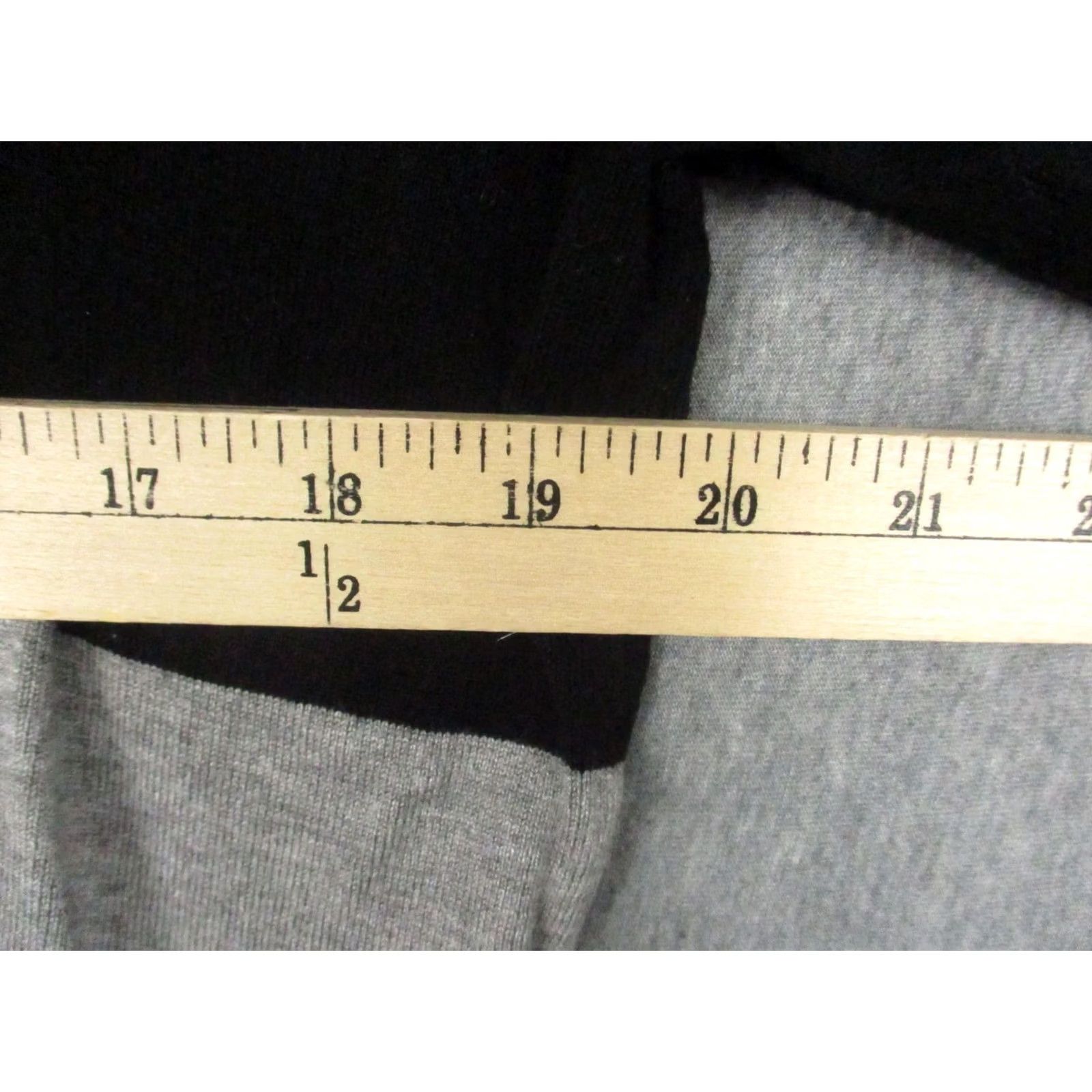 TravisMathew Travis Mathew Sweater Shirt? Size US M / EU 48-50 / 2 - 6 Thumbnail