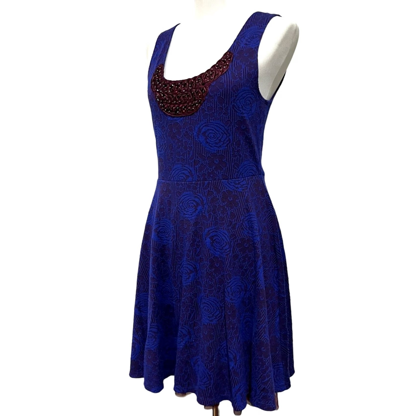 Free People Free People Skater Dress Blue Floral Sleeveless Beaded Neck Sz M Womens Dress Short Princess 90s Rock? Size M / US 6-8 / IT 42-44 - 4 Thumbnail
