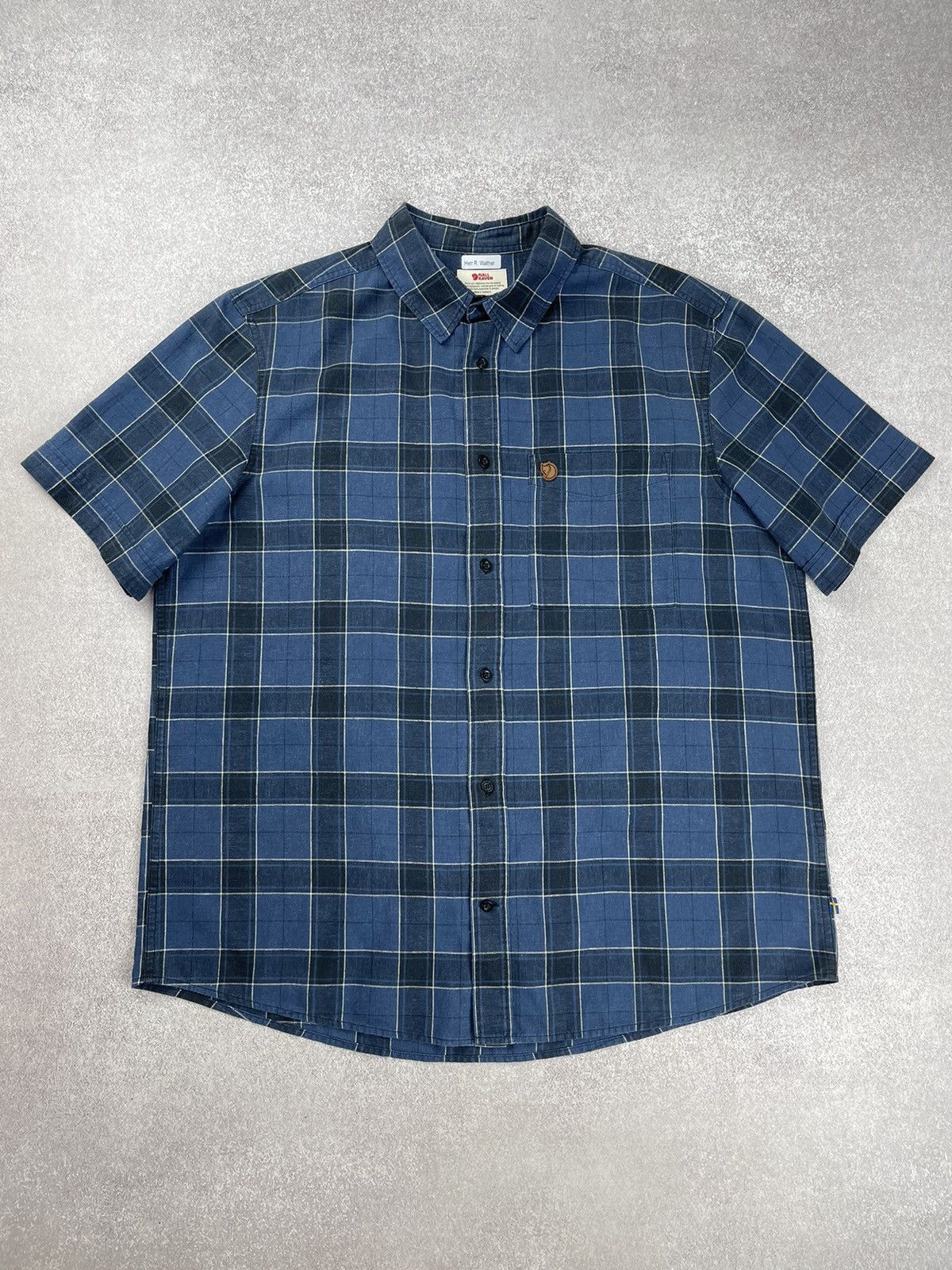 Fjallraven Fjallraven Ovik Travel Shirt Relaxed Fit Size XL Size US XL / EU 56 / 4 - 1 Thumbnail