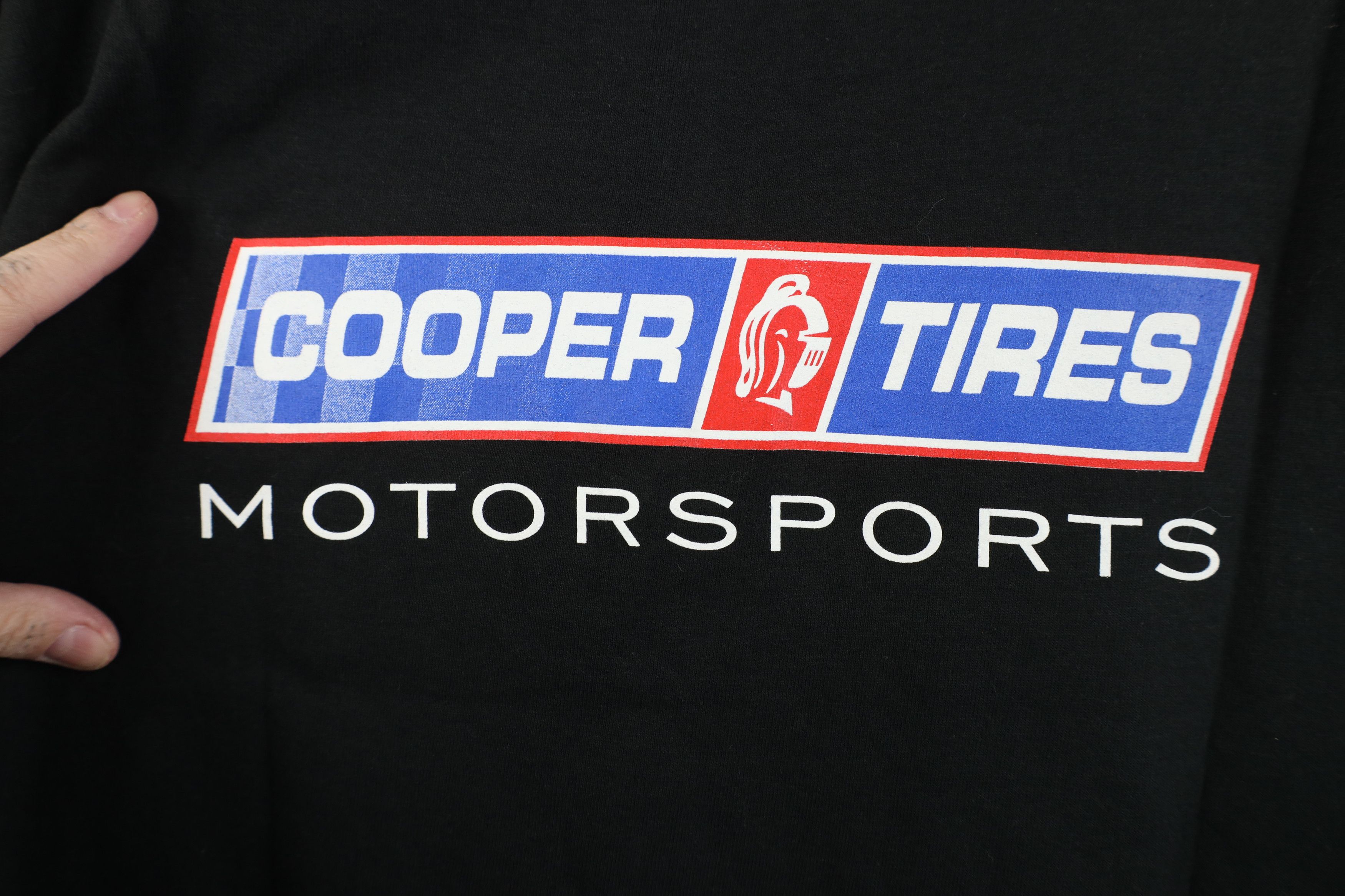 Vintage Vintage Y2K 2004 Motorsports Mickey Thompson Avon T-Shirt Size US XL / EU 56 / 4 - 12 Thumbnail
