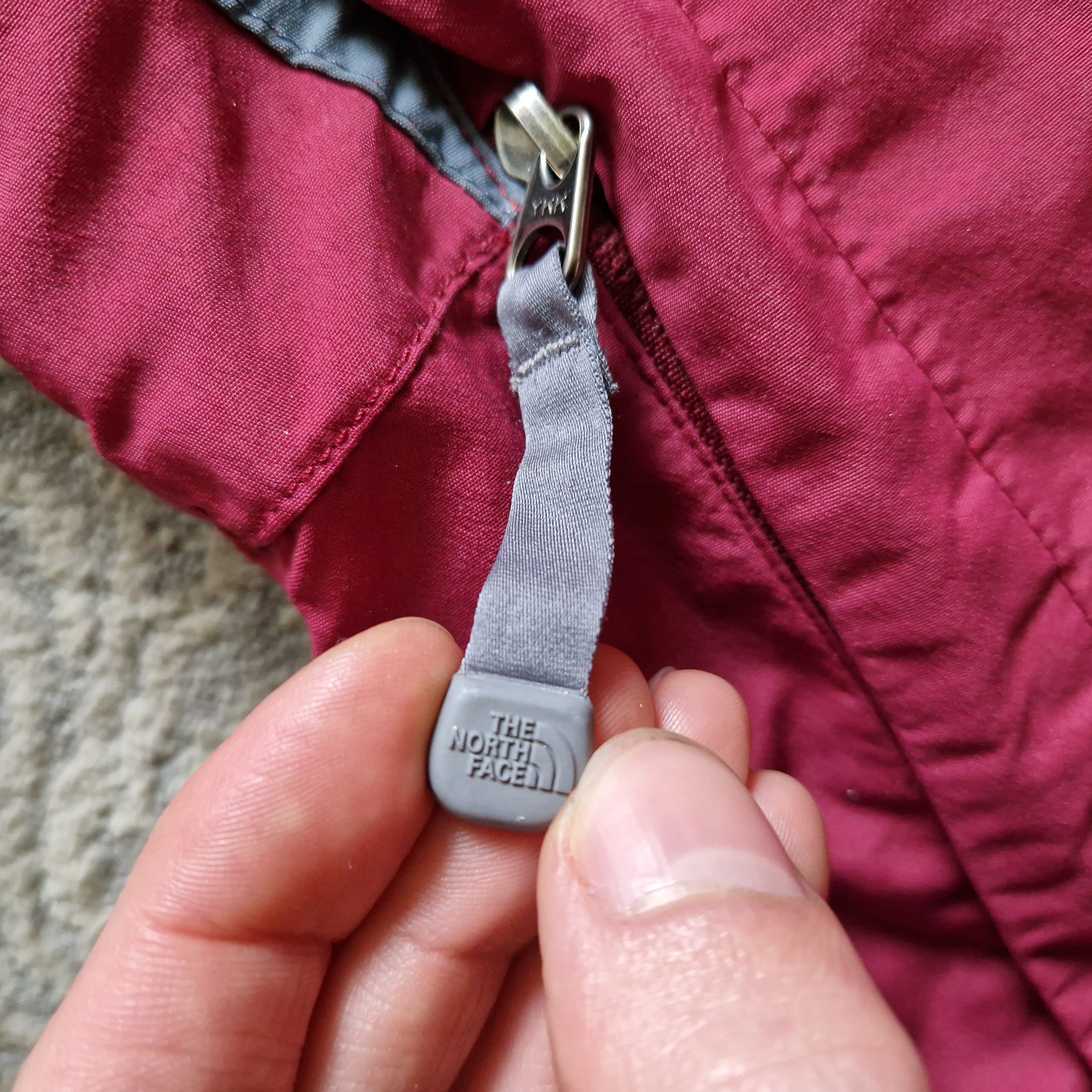 The North Face The North Face HyVent Vintage Jacket - Red & Grey Size L / US 10 / IT 46 - 11 Thumbnail