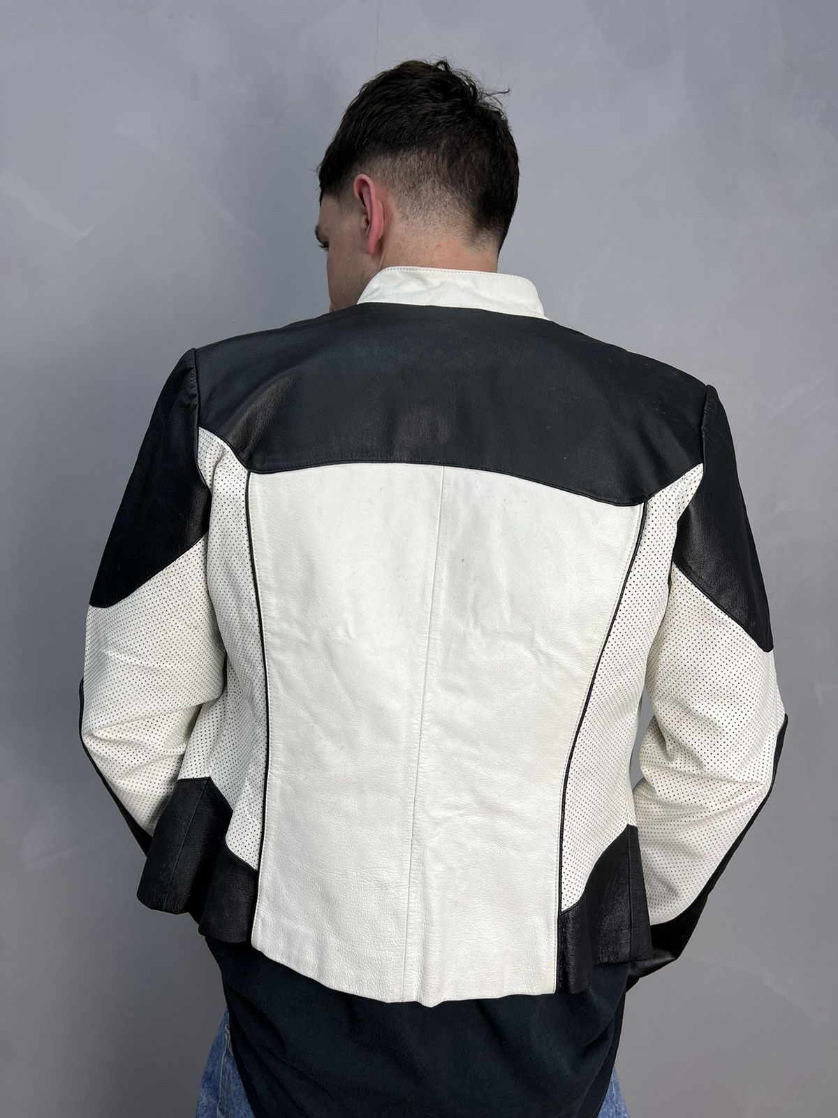 Vintage Vintage Brown avant garde genuine leather bomber jacket Size US M / EU 48-50 / 2 - 10 Thumbnail
