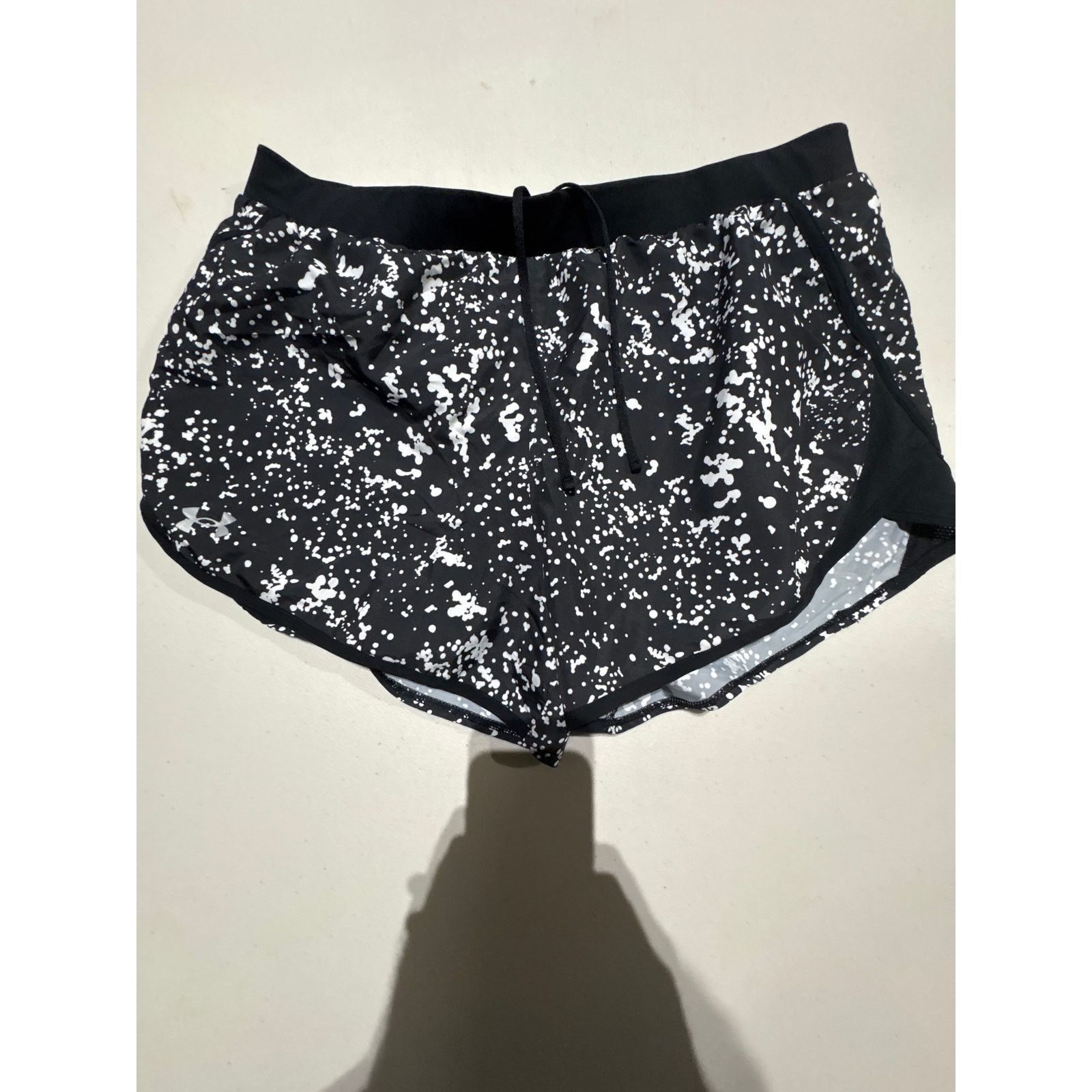 Under Armour Under Armour HeatGear Women’s XL Black Athletic Shorts Size 34" / US 12 / IT 48 - 3 Thumbnail