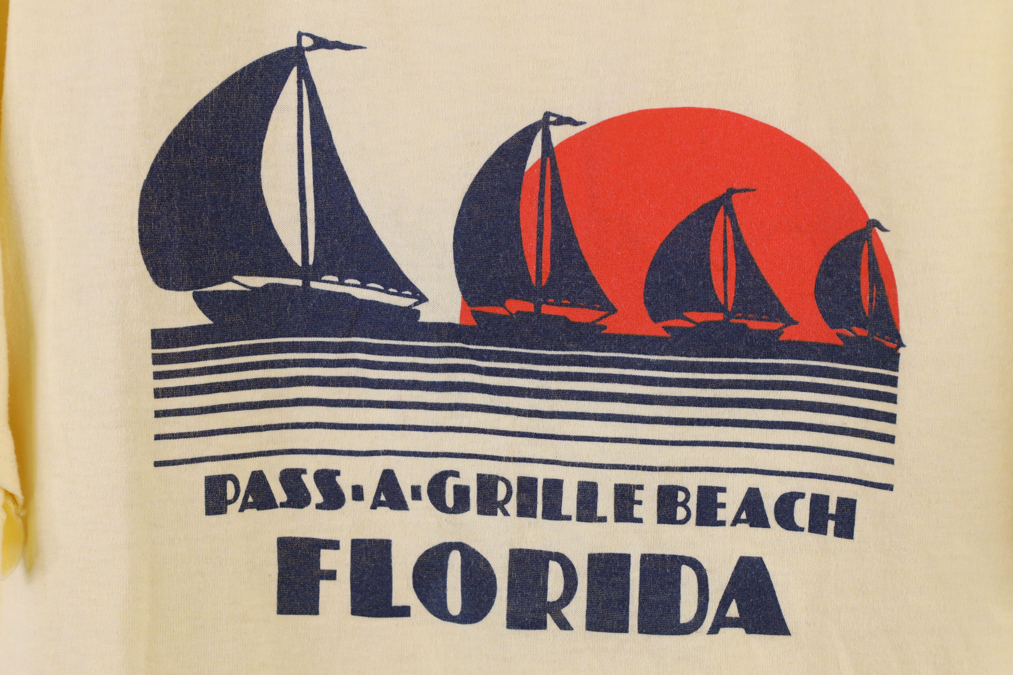 Vintage Vintage 80s 90s Streetwear Grille Beach Florida T-Shirt USA Size US L / EU 52-54 / 3 - 4 Thumbnail