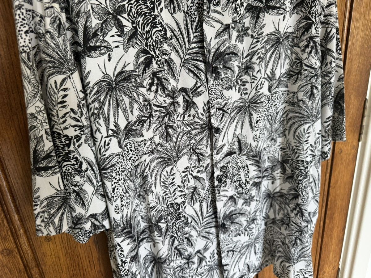 Saint Laurent Paris SS21 Saint Laurent jungle animal print Hawaiian shirt 41 Size US L / EU 52-54 / 3 - 11 Thumbnail