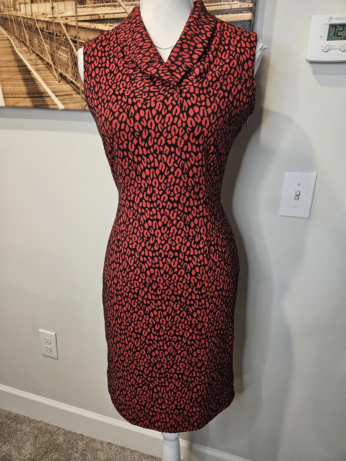 Calvin Klein Calvin Klein Stylish Red Leopard Print Sleeveless Dress H114 Size S / US 4 / IT 40 - 1 Thumbnail