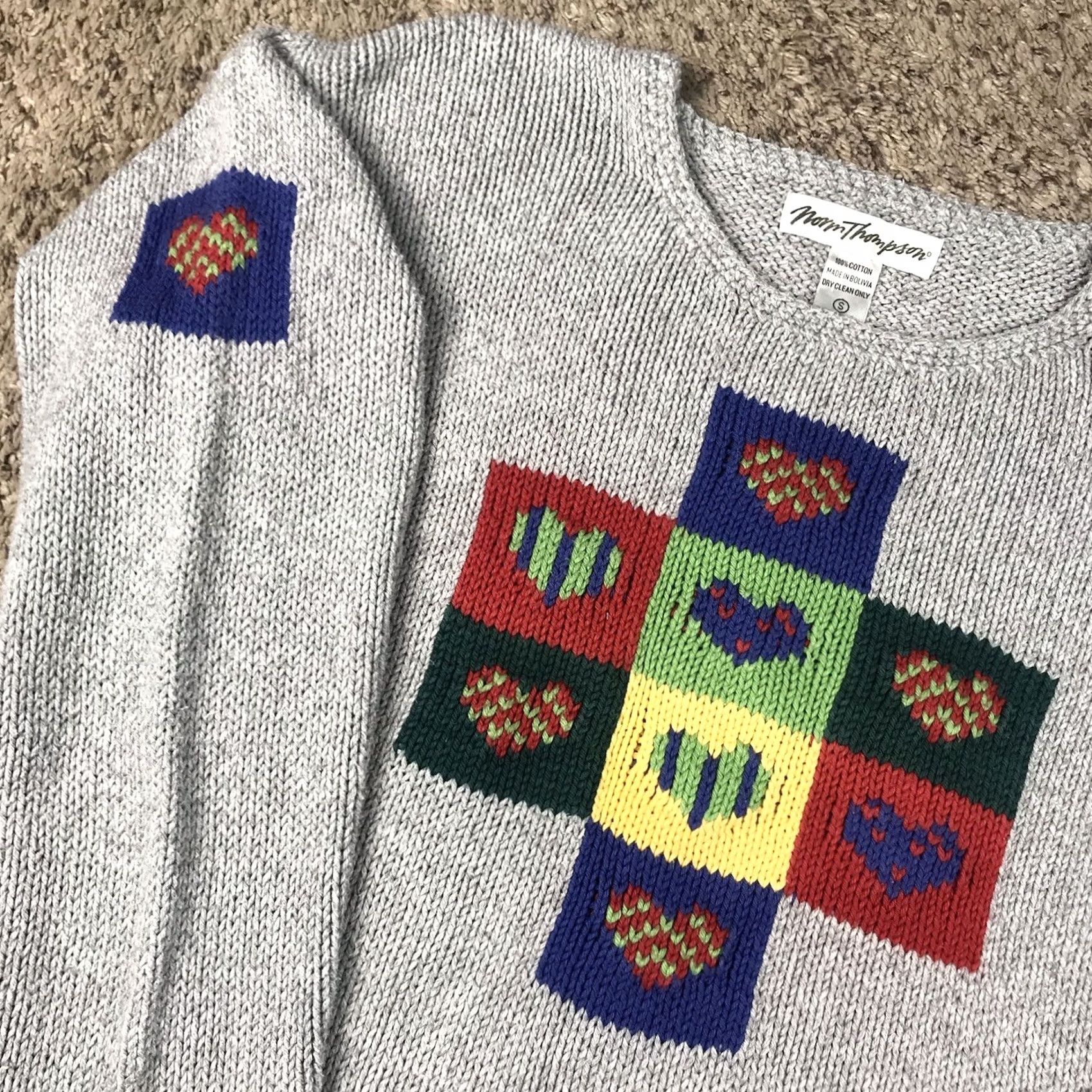 Jim Thompson VINTAGE Norm Thompson Womens Gray Crop Knit Sweater Small Heart Knit Graphic Pullover Long Sleeve Boat Neck Size S / US 4 / IT 40 - 5 Thumbnail