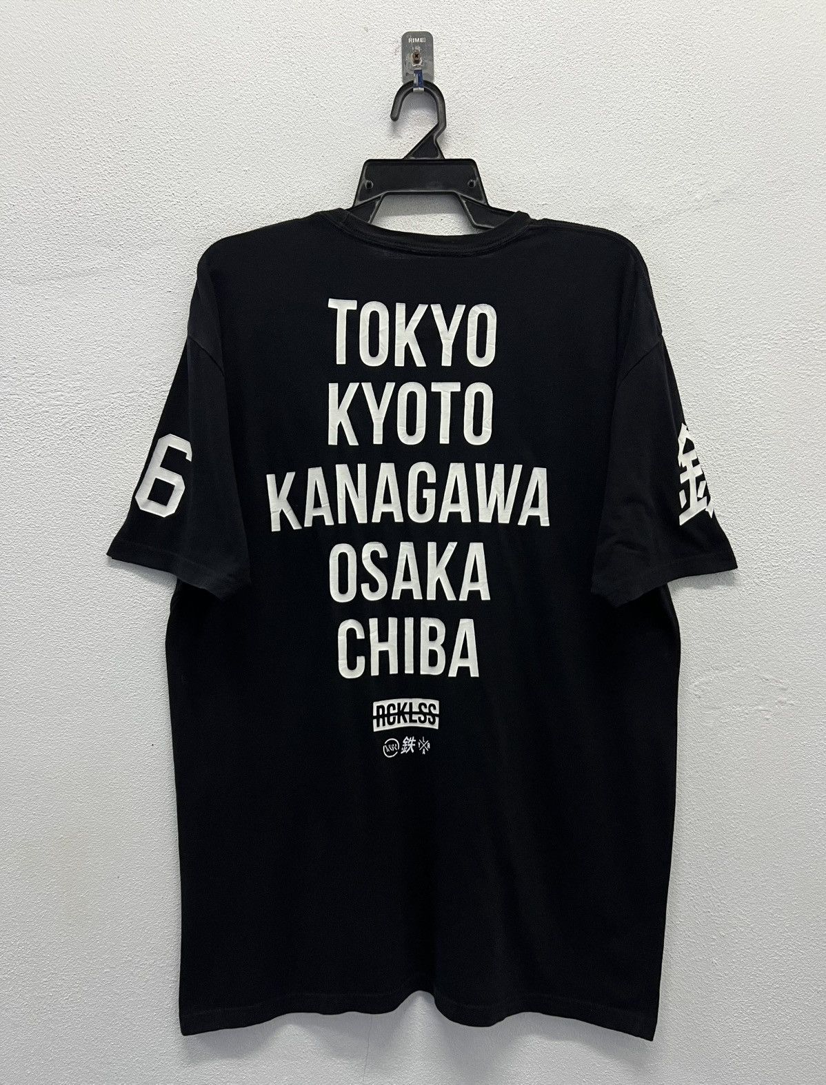 Vintage × Young And Reckless VINTAGE YOUNG AND RECKLESS NEVER ASK THE ODDS SHIRT Size US XL / EU 56 / 4 - 2 Thumbnail