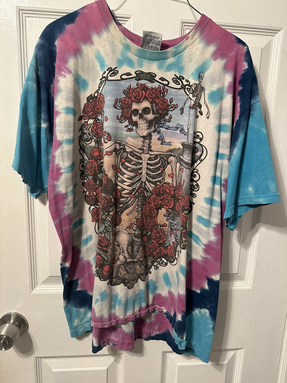 Vintage Vintage Grateful Dead Skeleton Rose Tee Size US L / EU 52-54 / 3 - 1 Thumbnail