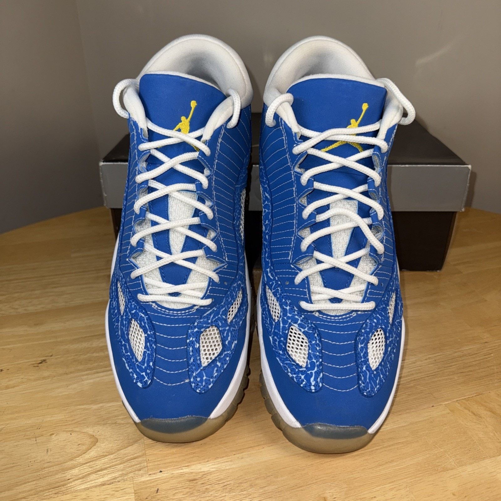 Jordan Brand NIKE AIR JORDAN XI 11 RETRO LOW IE ARGON BLUE 306008-471 14 Size US 14 / EU 47 - 4 Thumbnail