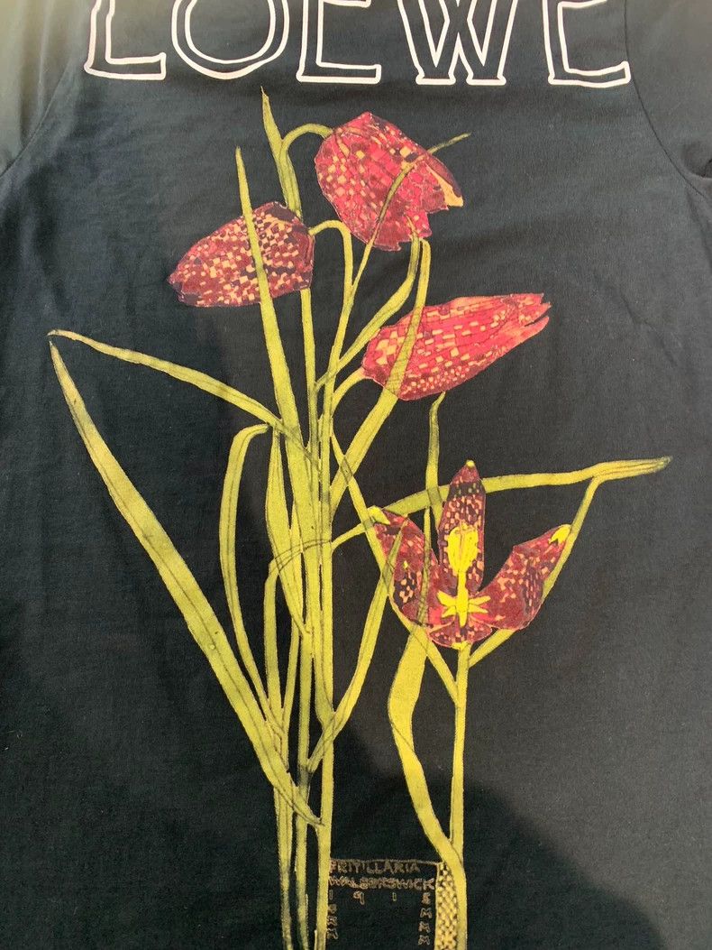 Loewe LOEWE Short sleeves with black floral patterns Size XS / US 0-2 / IT 36-38 - 4 Thumbnail