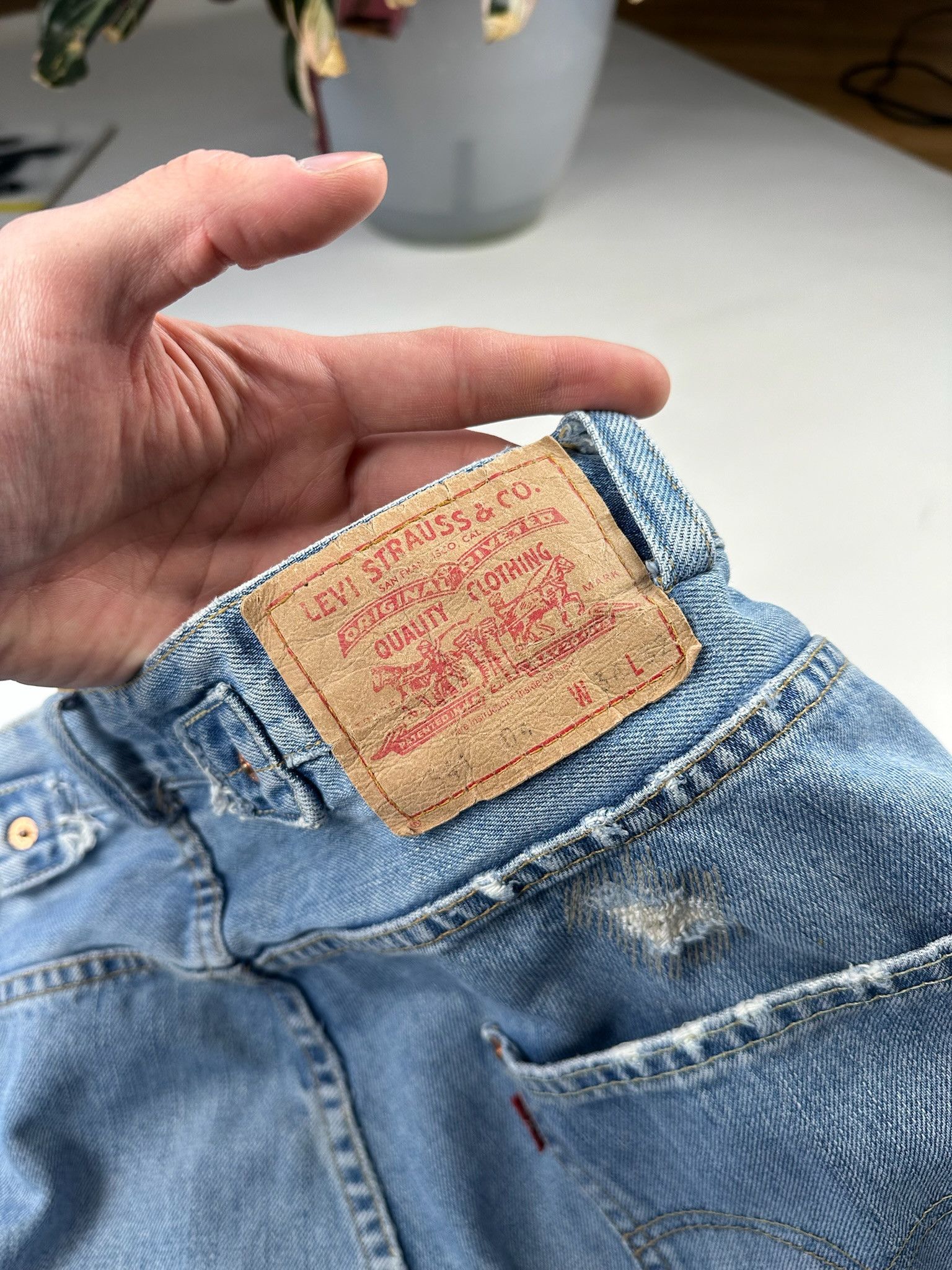 Levi's Vintage Levi’s Blue Faded Washed Buckle Back Straight Jeans Size US 34 / EU 50 - 10 Thumbnail