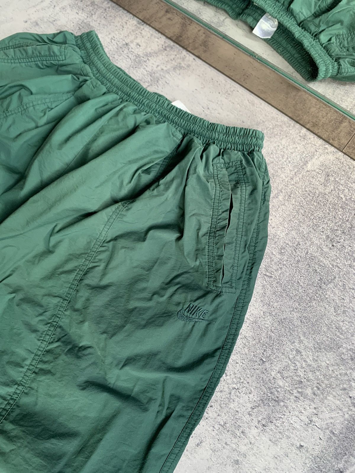 Nike 90s Nike Track Pants Green Size US 36 / EU 52 - 5 Thumbnail