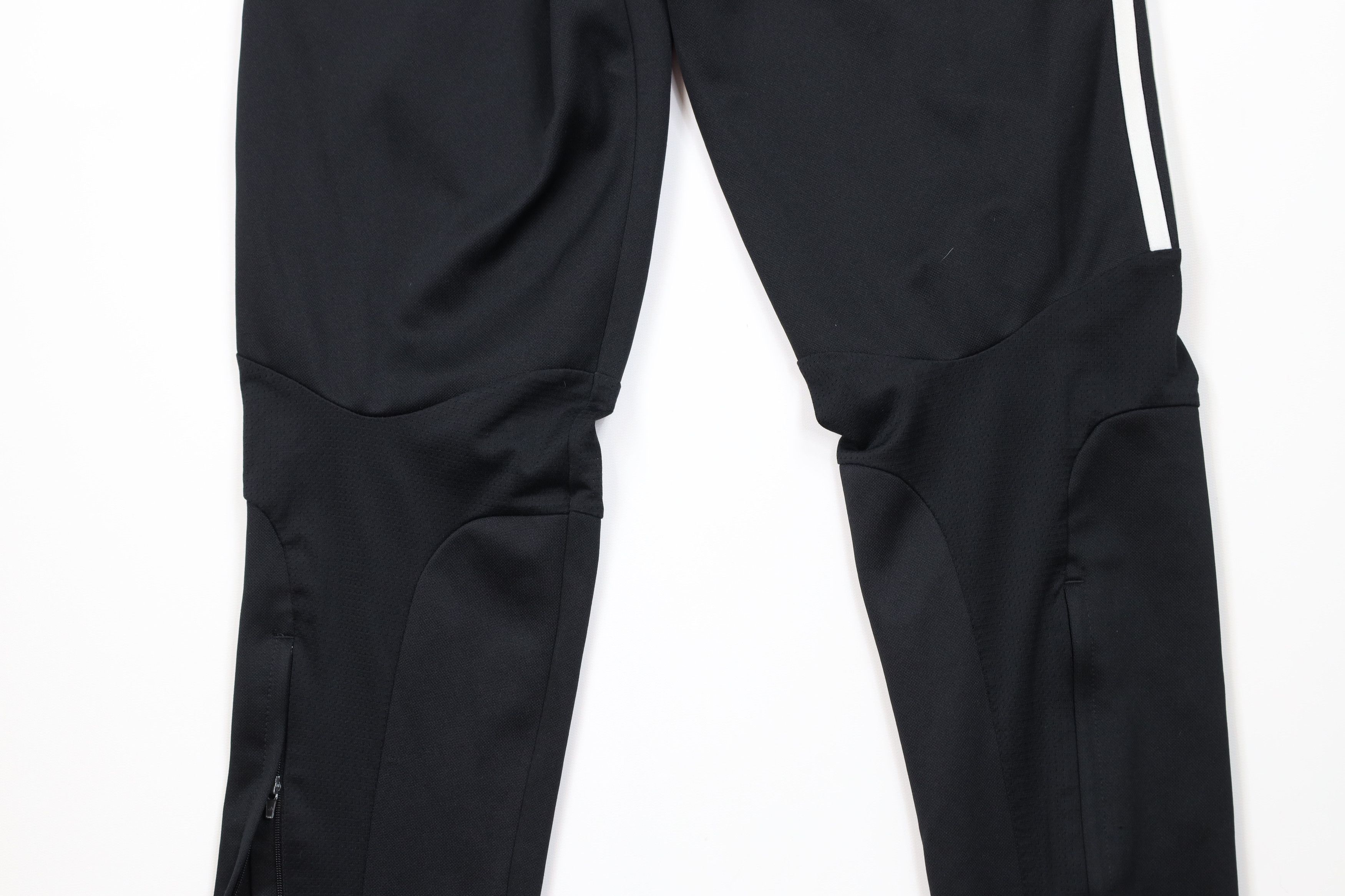Adidas Vintage Y2K Adidas Striped Tapered Leg Soccer Warm Up Pants Size US 32 / EU 48 - 12 Thumbnail