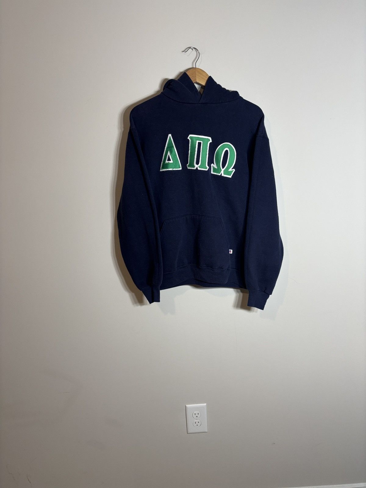 Russell Athletic Vintage 80s Russell Athletic Delta Pi Omega Sorority Hoodie Size US L / EU 52-54 / 3 - 1 Thumbnail