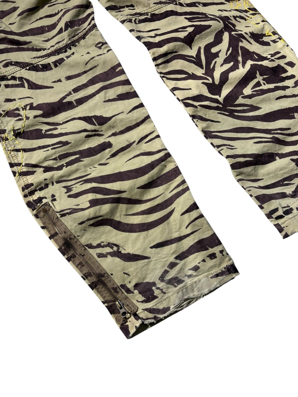 Ed Hardy Y2K Ed Hardy Tiger Printed Camo Cargo Pants Baggy RARE Rap Size US 34 / EU 50 - 9 Thumbnail