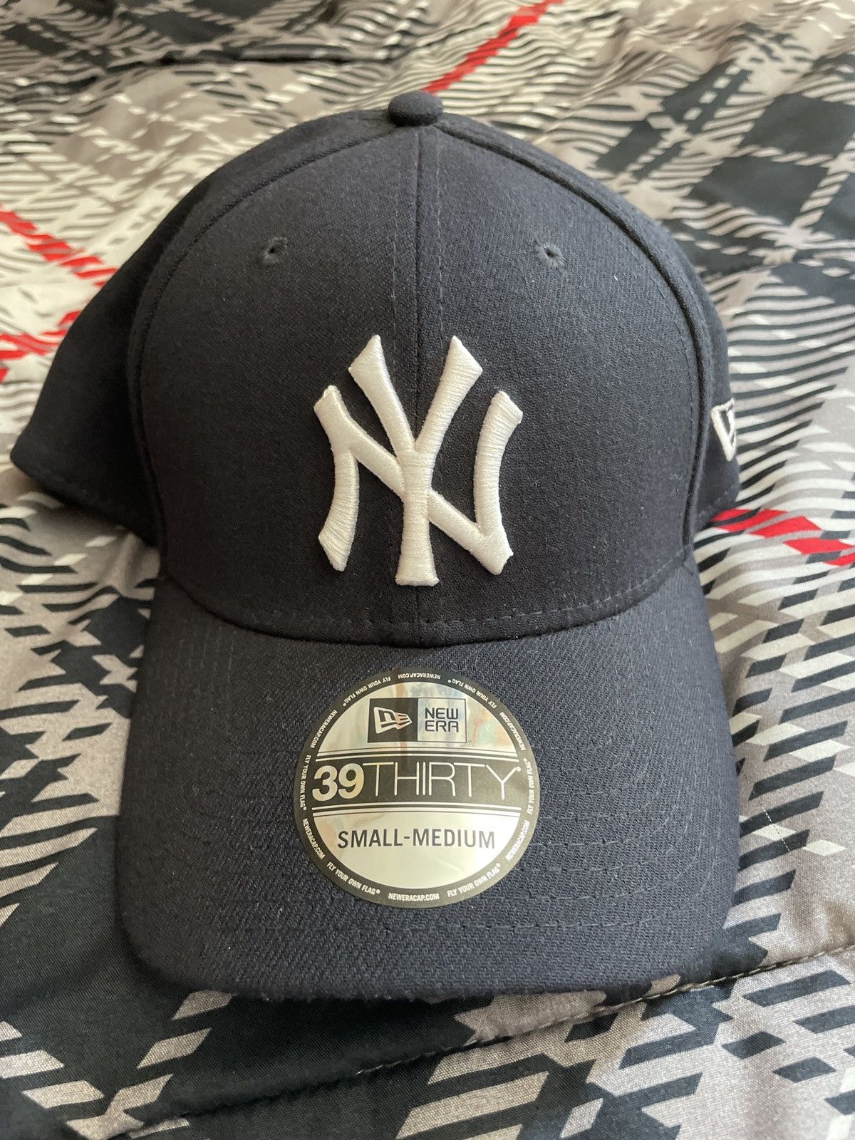 Nike New York Yankees 27 Stanton Jersey Medium with hat S/M Size US M / EU 48-50 / 2 - 8 Thumbnail