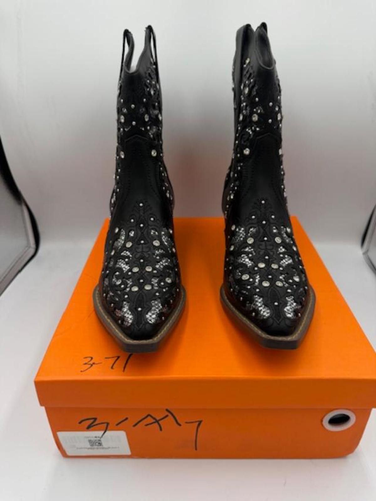 Unknown London Black Embellished Western Cowgirl Ankle Boots Size 7 Size ONE SIZE - 5 Thumbnail