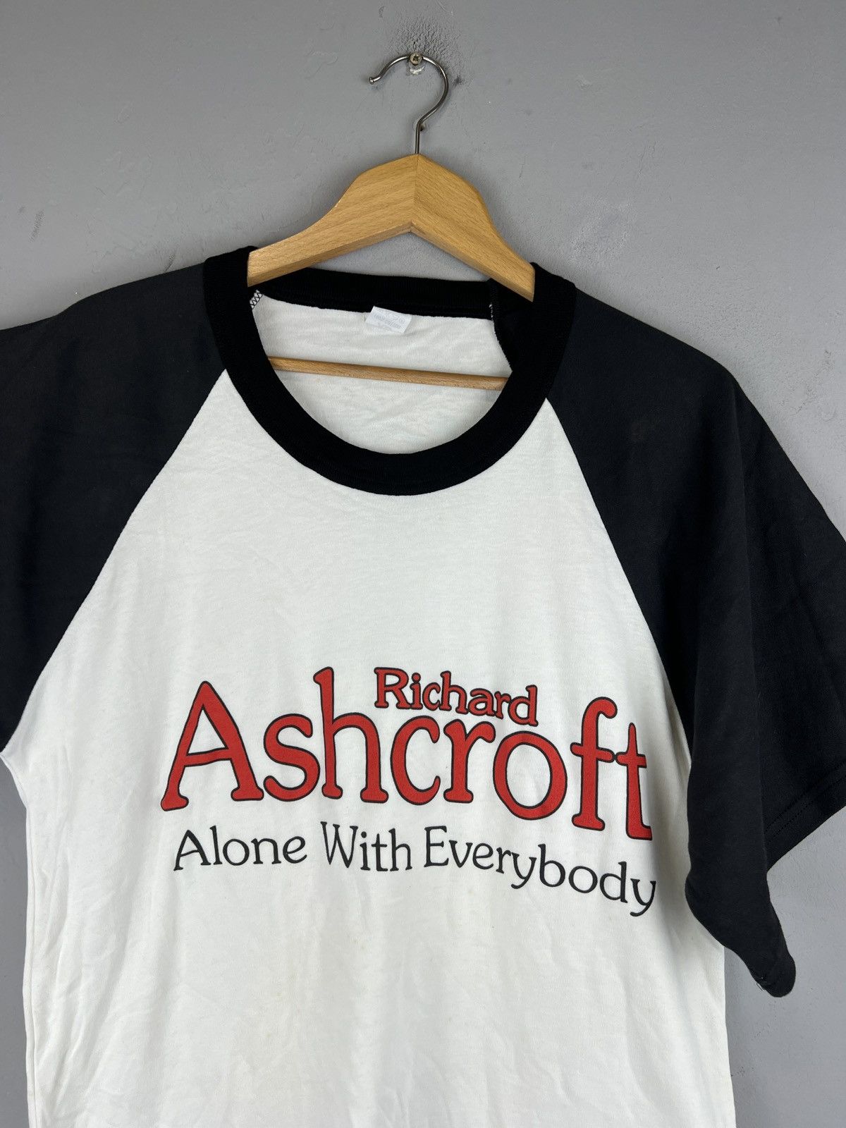 Band Tees Vintage Richard Ashcroft Alone With Everybody T shirt Size US XL / EU 56 / 4 - 2 Thumbnail