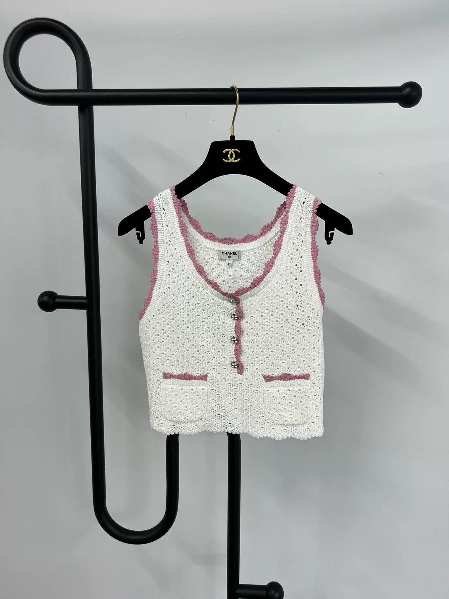 Chanel Chanel 24P White Knit Hollow Vest Size XXS / US 00 / IT 34 - 1 Thumbnail
