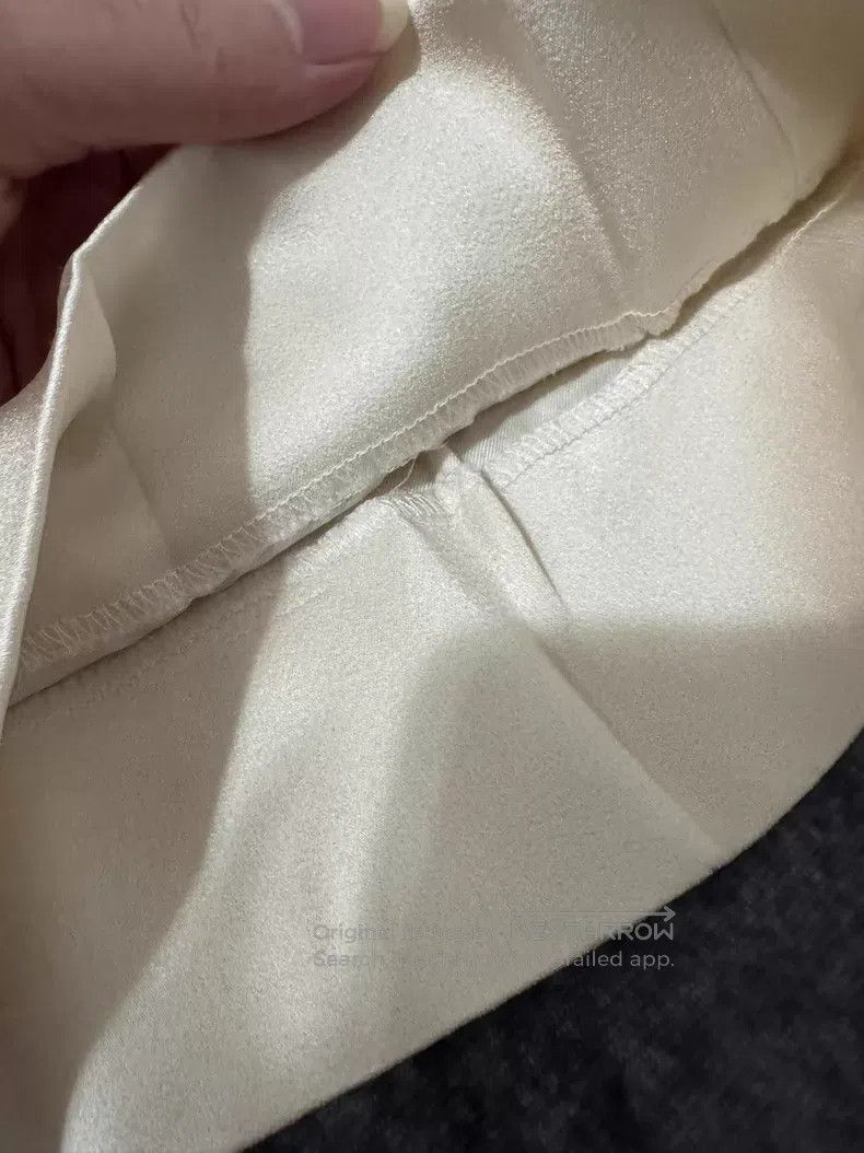 Saint Laurent Paris Saint Laurent Paris Satin Beige Straight Leg Flare Trouser Size US 42 / EU 58 - 5 Thumbnail