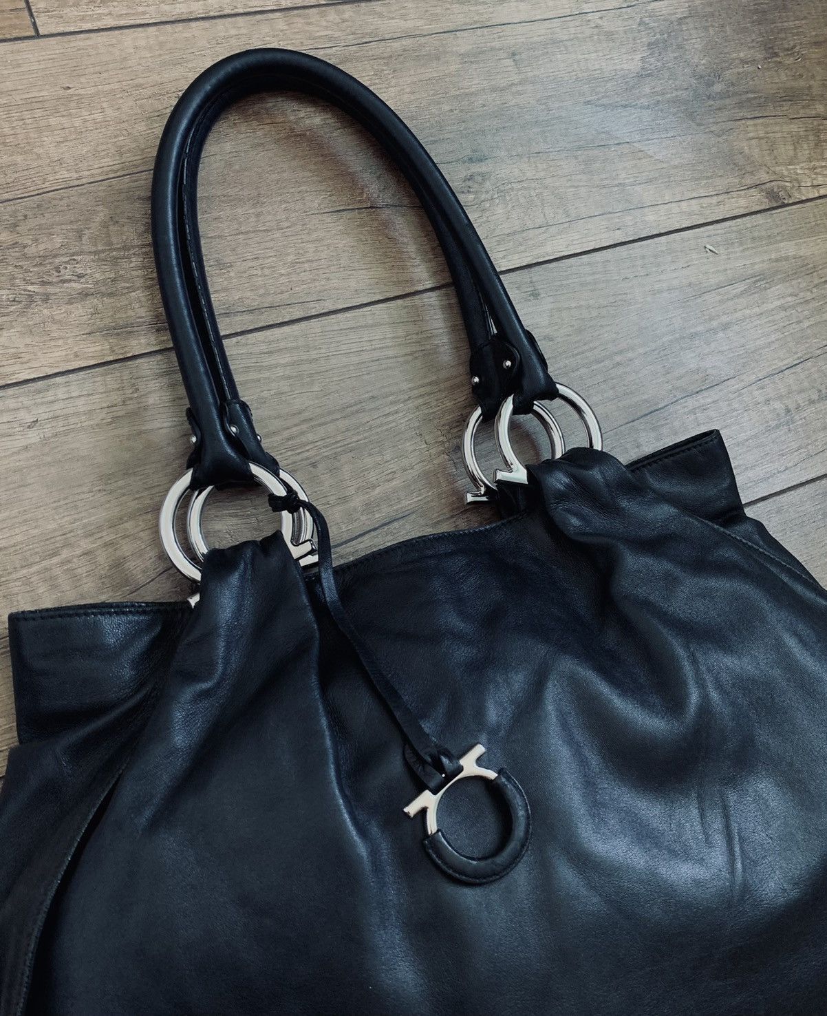 Salvatore Ferragamo Salvatore Ferragamo Leather Handbag Bag Size ONE SIZE - 3 Thumbnail