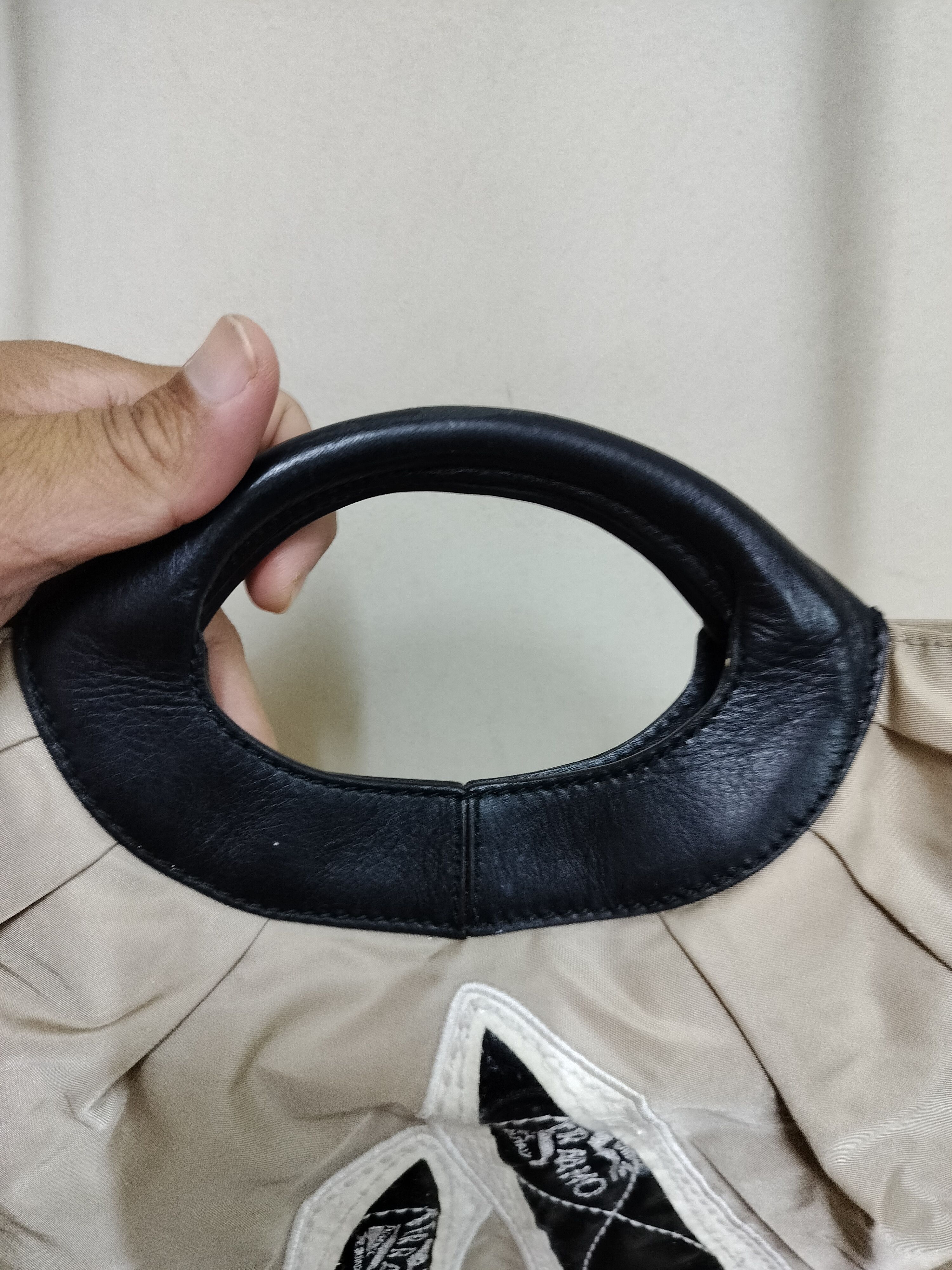 Salvatore Ferragamo Salvatore Ferragamo Handbag with Ballet Flats Design Size ONE SIZE - 7 Thumbnail