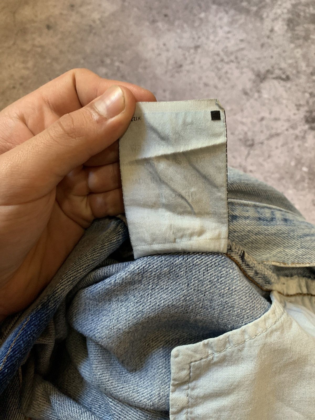 Levi's Vintage Levi's Jeans 501 Light Wash Denim 31x34 Size US 31 - 9 Thumbnail