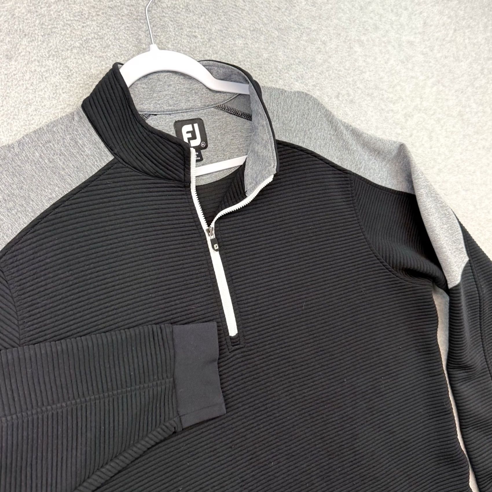 Footjoy Footjoy 1/4 Zip Men XL Black Pullover Sweatshirt Ribbed Quilted Golf Performance FJ Shirt Size US XL / EU 56 / 4 - 2 Thumbnail
