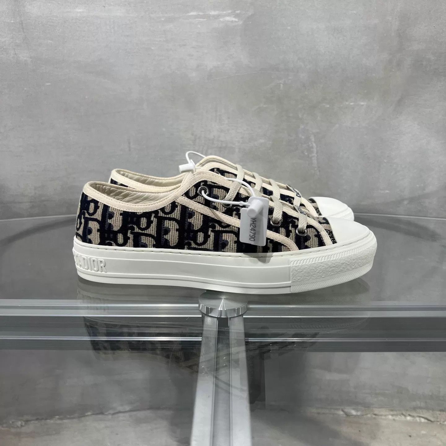 Dior Dior Walk'n'Dior Oblique all over print sneaker 37 Size US 6.5 / IT 36.5 - 4 Thumbnail