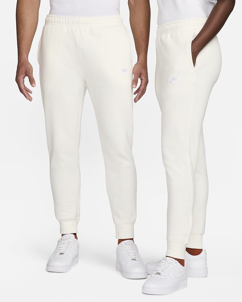 Nike Nike Sportswear Club Fleece Joggers Size US 30 / EU 46 - 1 Thumbnail