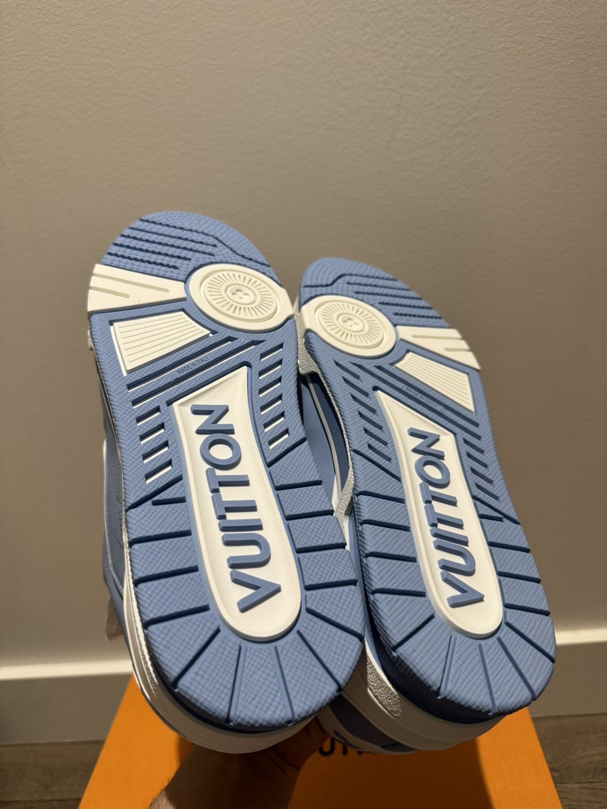 Louis Vuitton Louis Vuitton Trainer UNC Size US 9 / EU 42 - 7 Thumbnail