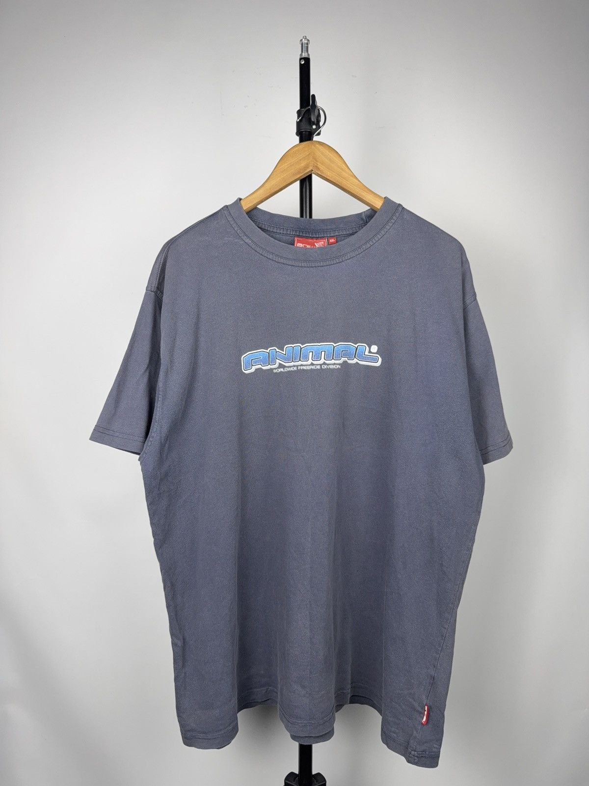 Vintage 90s Animal Worldwide Freeride Division Graphic T-Shirt XL Size US XXL / EU 58 / 5 - 2 Thumbnail