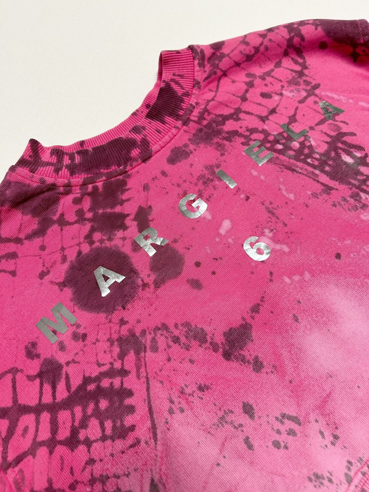 Maison Margiela SS2023 Foil Logo Cropped Crewneck Size US XS / EU 42 / 0 - 3 Thumbnail