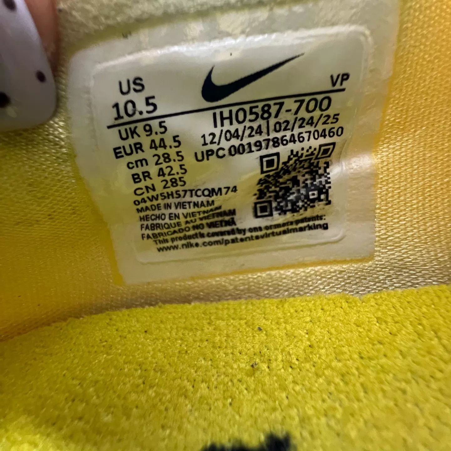 Nike Nike Kobe 4 Black/Yellow 44.5 Worn Once Like New Size US 11.5 / EU 44-45 - 7 Thumbnail