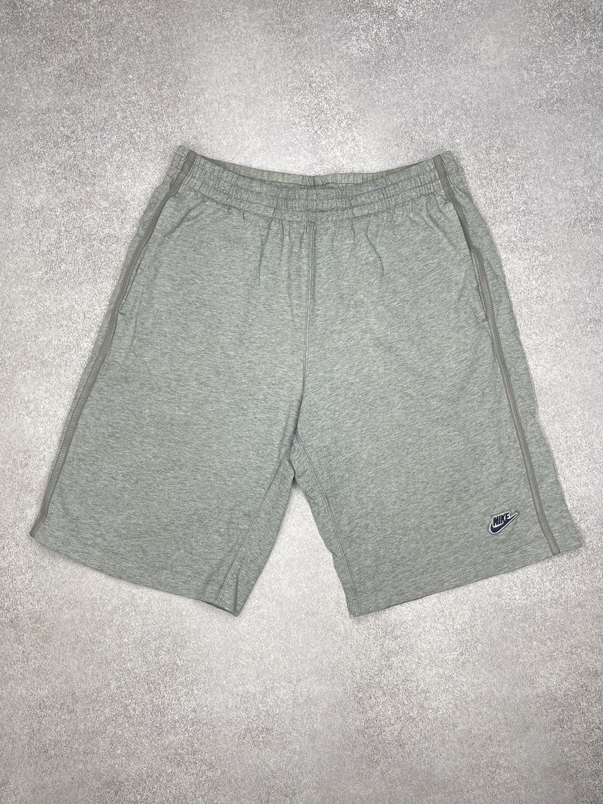 Nike Vintage Nike NSW Grey Shorts Drill Y2K ACG TN Size M Swoosh Size US 32 / EU 48 - 2 Thumbnail