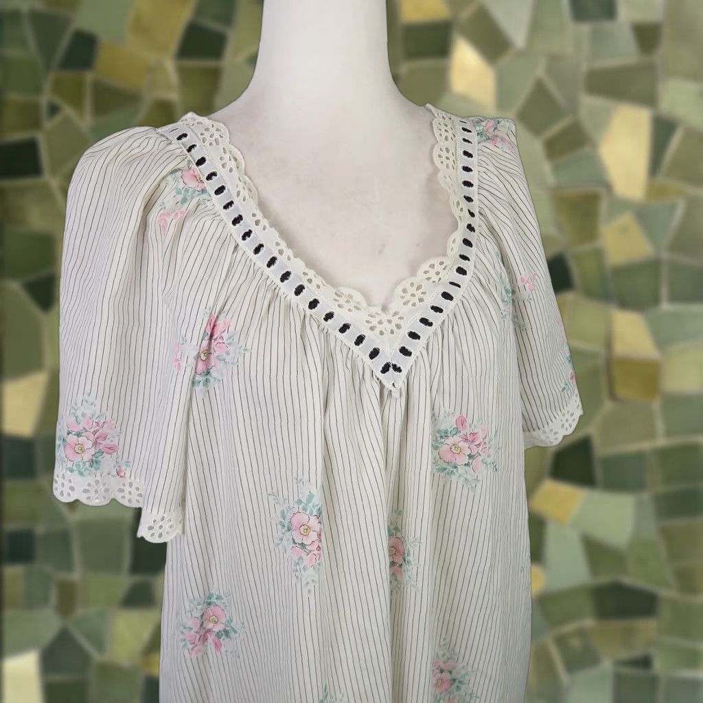 Vintage VINTAGE Maxi Nightgown Dress Cream Black Stripe Floral 80s L Womens Short Sleeve Bohemian Dress Size L / US 10 / IT 46 - 1 Thumbnail