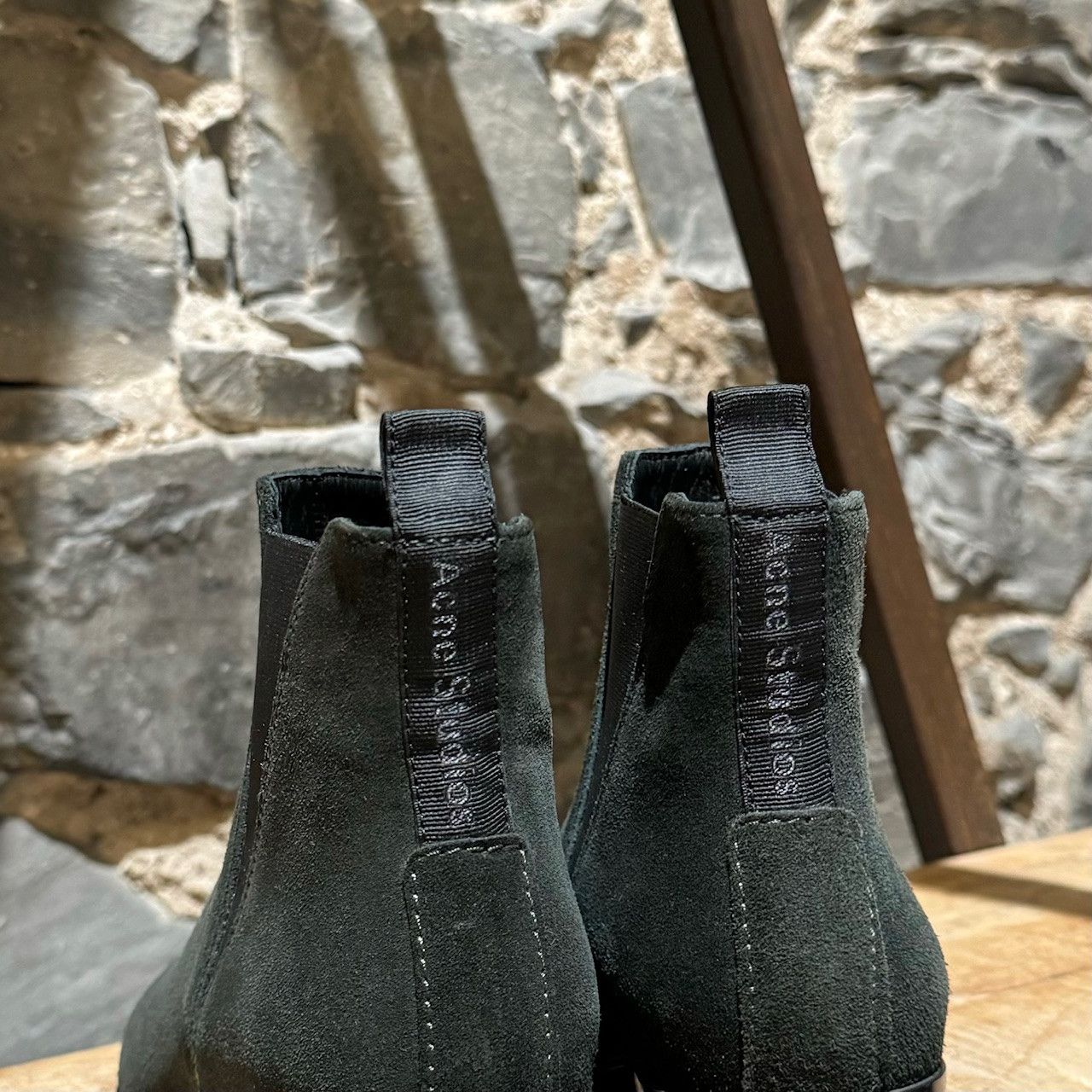 Acne Studios Acne Studios Jensen Green Suede Chelsea Ankle Booties Size US 7 / IT 37 - 5 Thumbnail