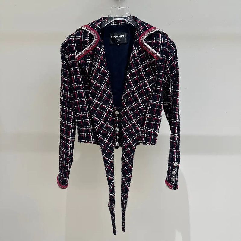 Chanel Black Tweed Cropped Cardigan for Women 0089