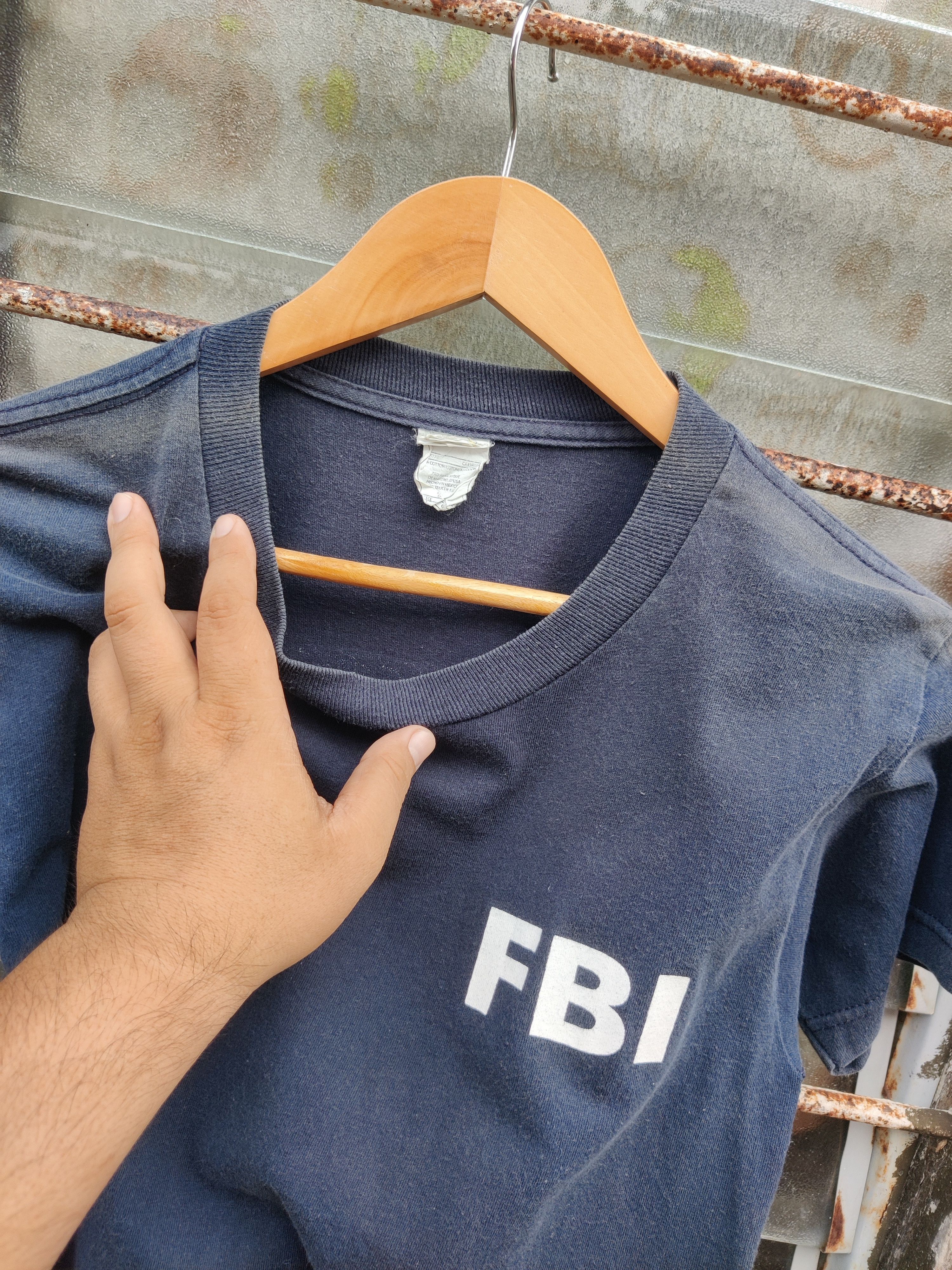 Vintage Vintage Female Body Inspector FBI Shirt Size US S / EU 44-46 / 1 - 7 Thumbnail