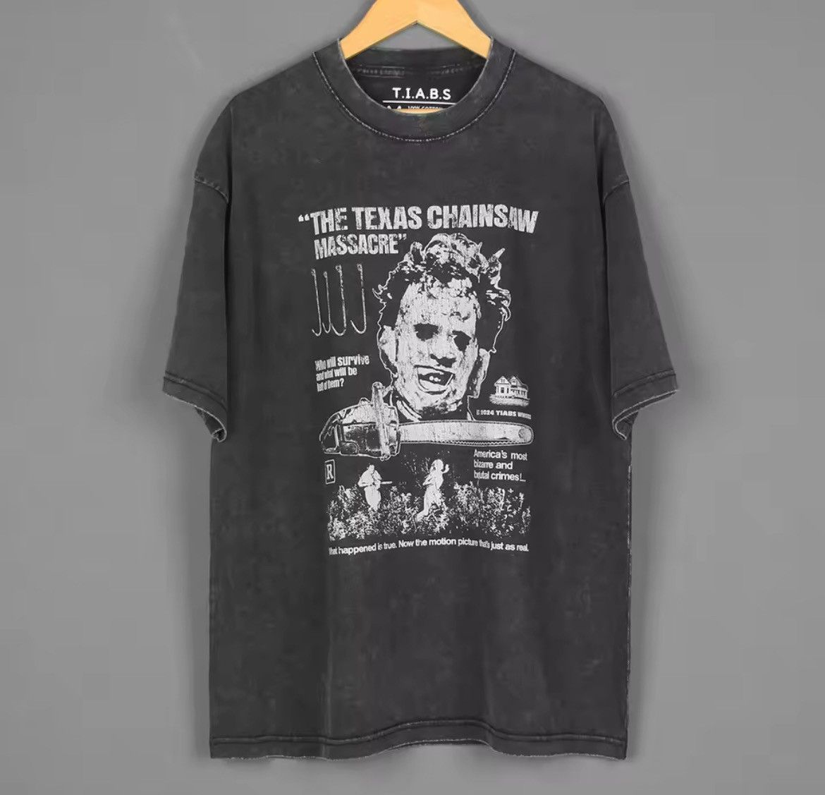 Vintage Vintage Chainsaw Massacre Graphic Printed Washed Tshirt Size US L / EU 52-54 / 3 - 1 Thumbnail