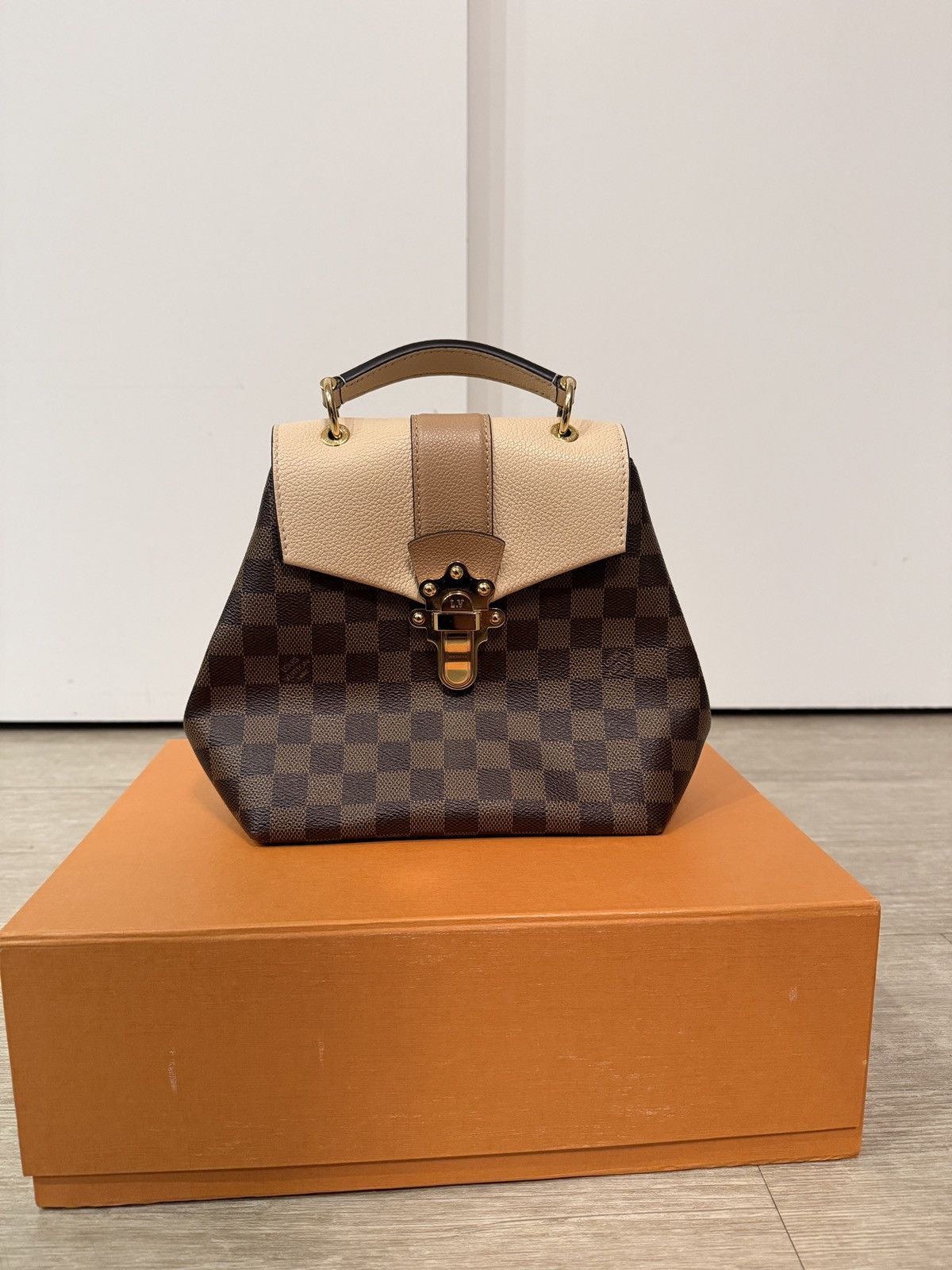 Louis Vuitton Louis Vuitton Clapton Damier Leather Backpack - Brown Size ONE SIZE - 1 Thumbnail