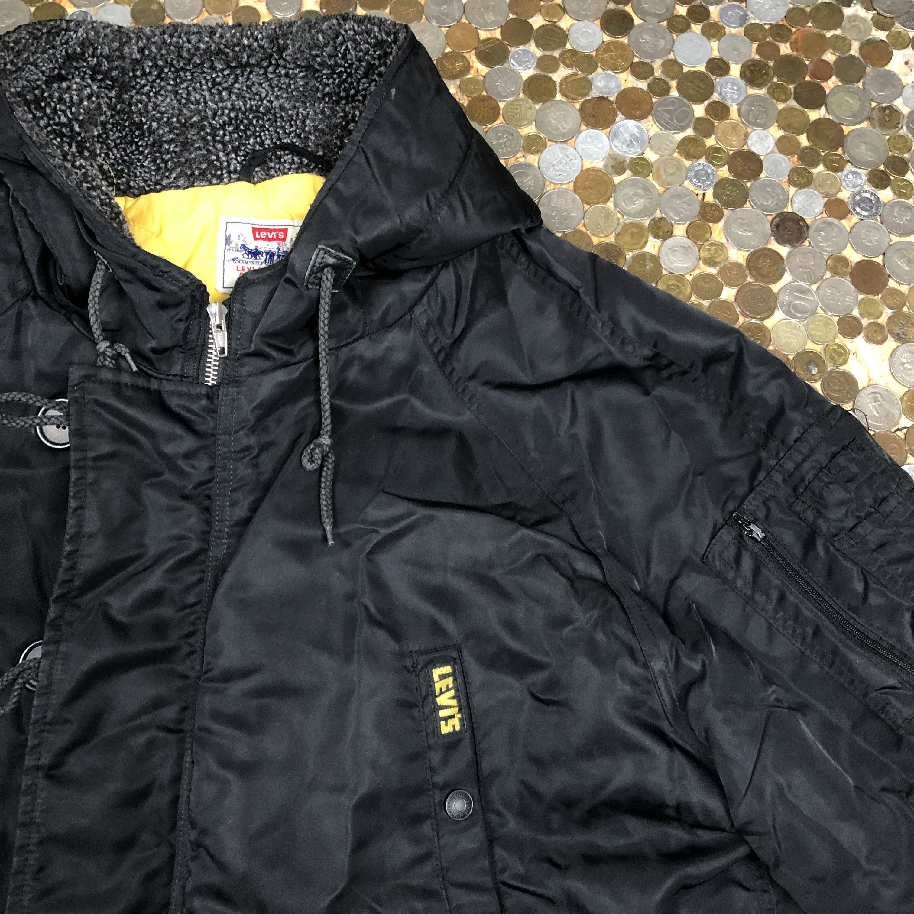 Levi's Levi's winter long fashon jacket wit hoodie Size US M / EU 48-50 / 2 - 2 Thumbnail