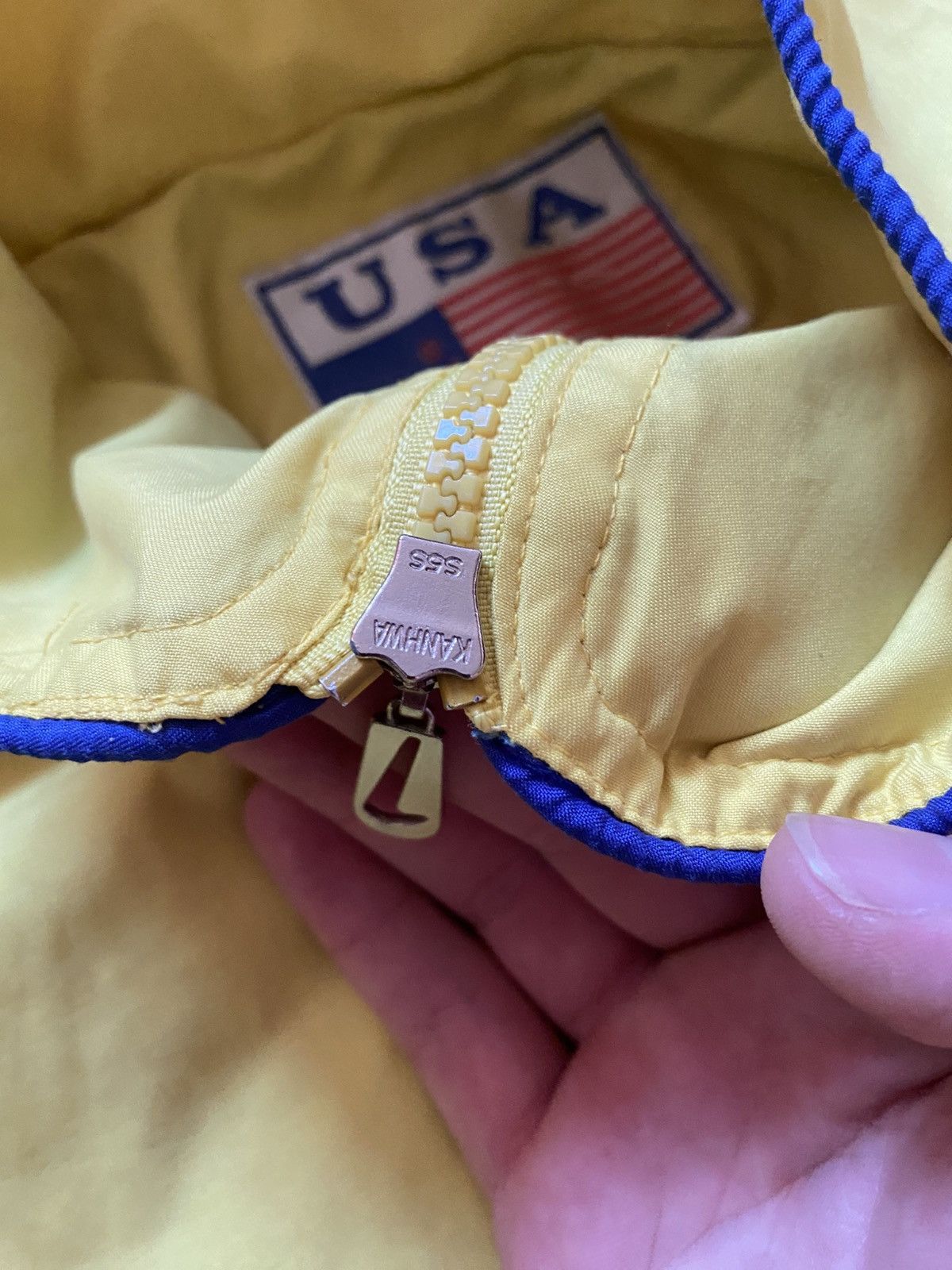 Nike 80-90s Nike Vintage Nylon Collectible Jacket USA very rare Size US L / EU 52-54 / 3 - 5 Thumbnail