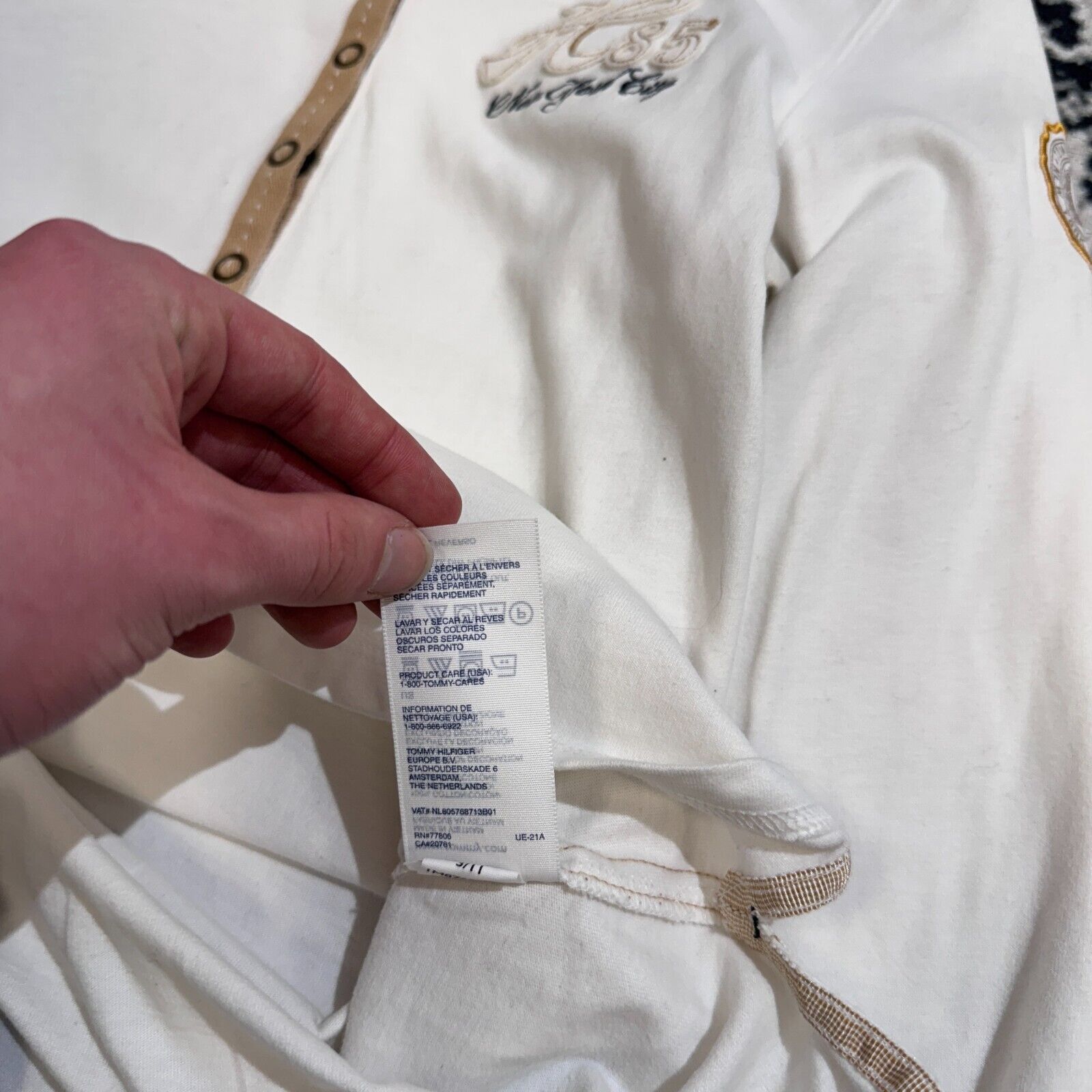 Tommy Hilfiger × Vintage Vintage Tommy Hilfiger Unisex White Cotton Polo Shirt Size S Size US S / EU 44-46 / 1 - 10 Thumbnail