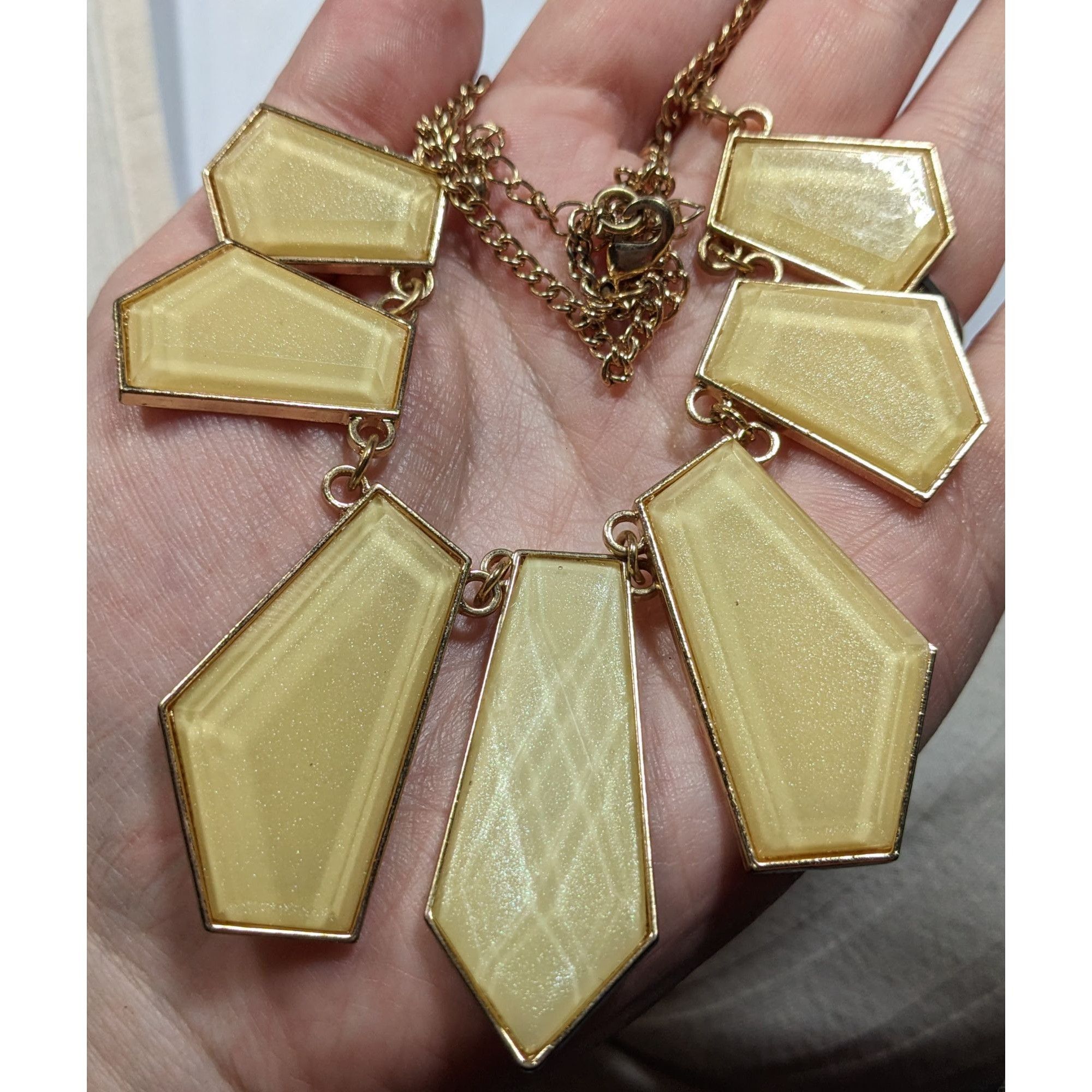 Other Geometric Shimmer Cream Faceted Graduated Bib Necklace Size ONE SIZE - 3 Thumbnail